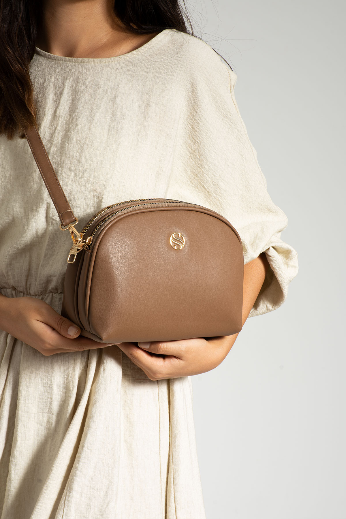 Vatikan Çapraz Kol Çantası 1298 - Vizon