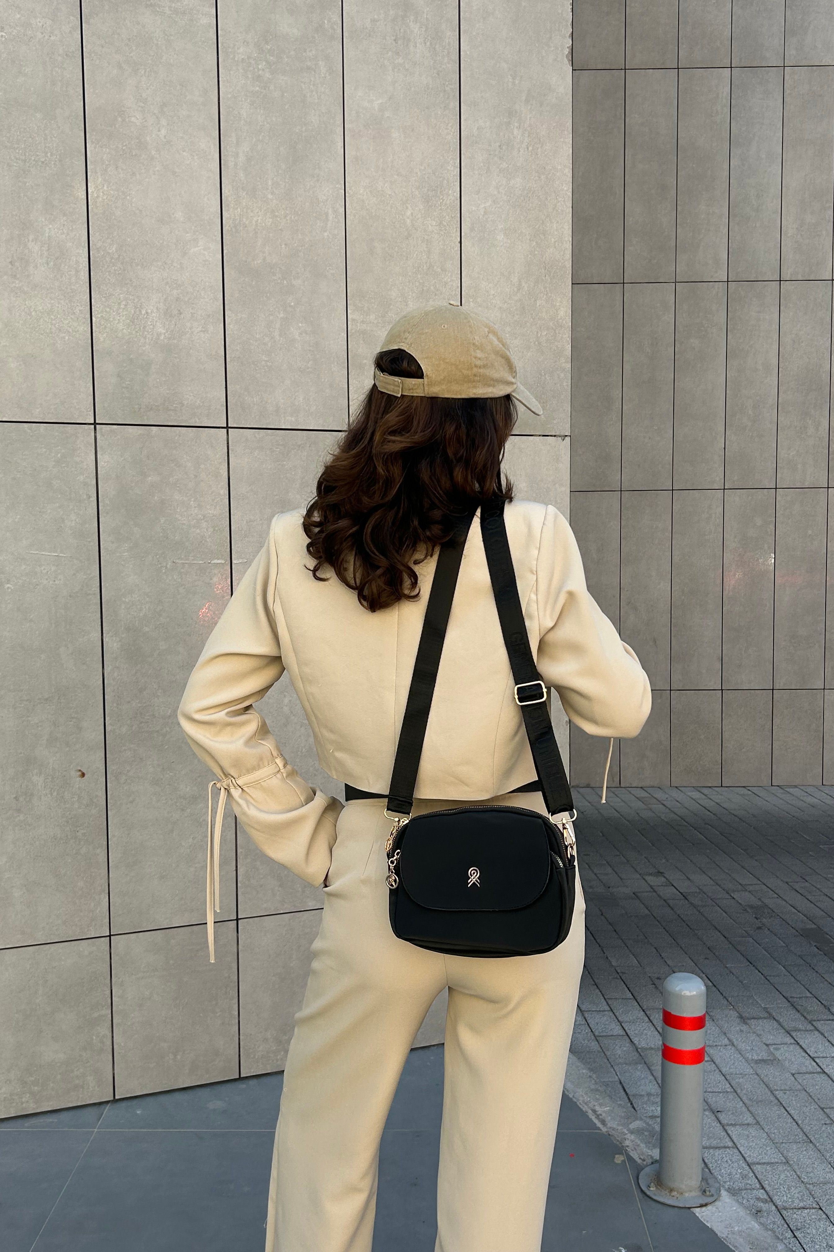 3 Bölmeli Saten Kadın Omuz Çantası Veronica - Siyah