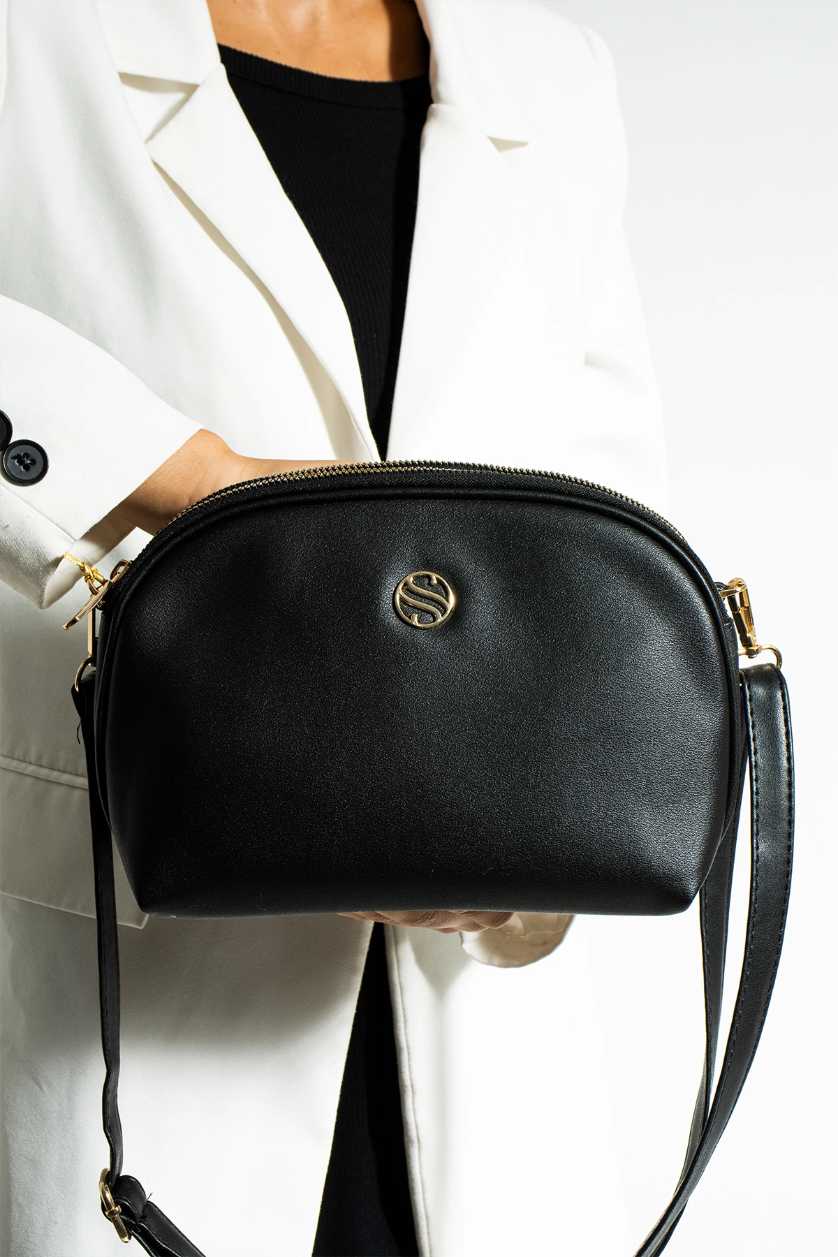 Vatikan Çapraz Kol Çantası 1298 - Mat Siyah