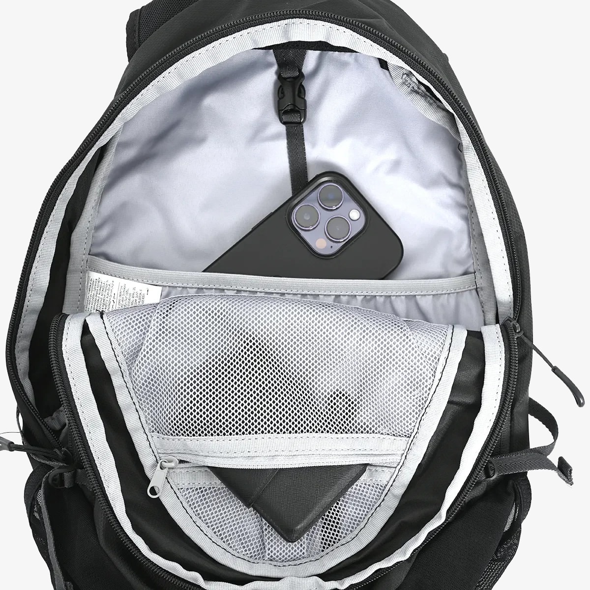 Nike Commuter Sırt Çantası 15 L – Siyah/Antrasit/Gümüş (NS)