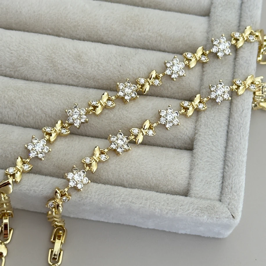 çiçek kelebek zirkon taşlı bileklik | altın kaplama