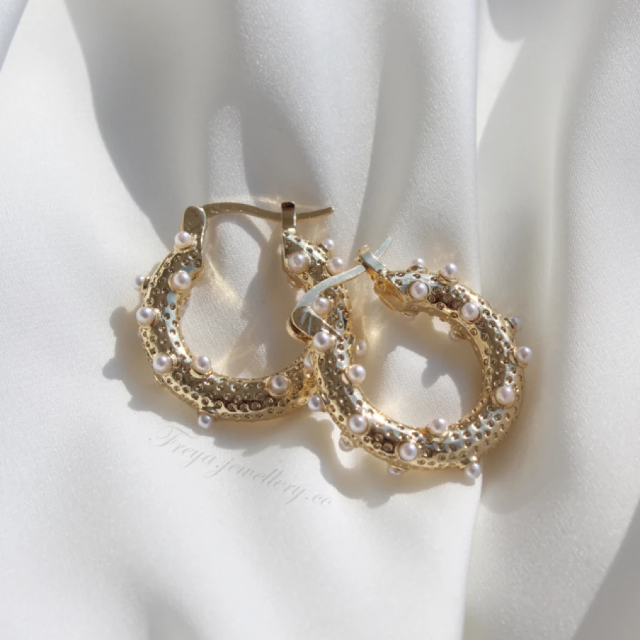 helena inci detaylı küpe