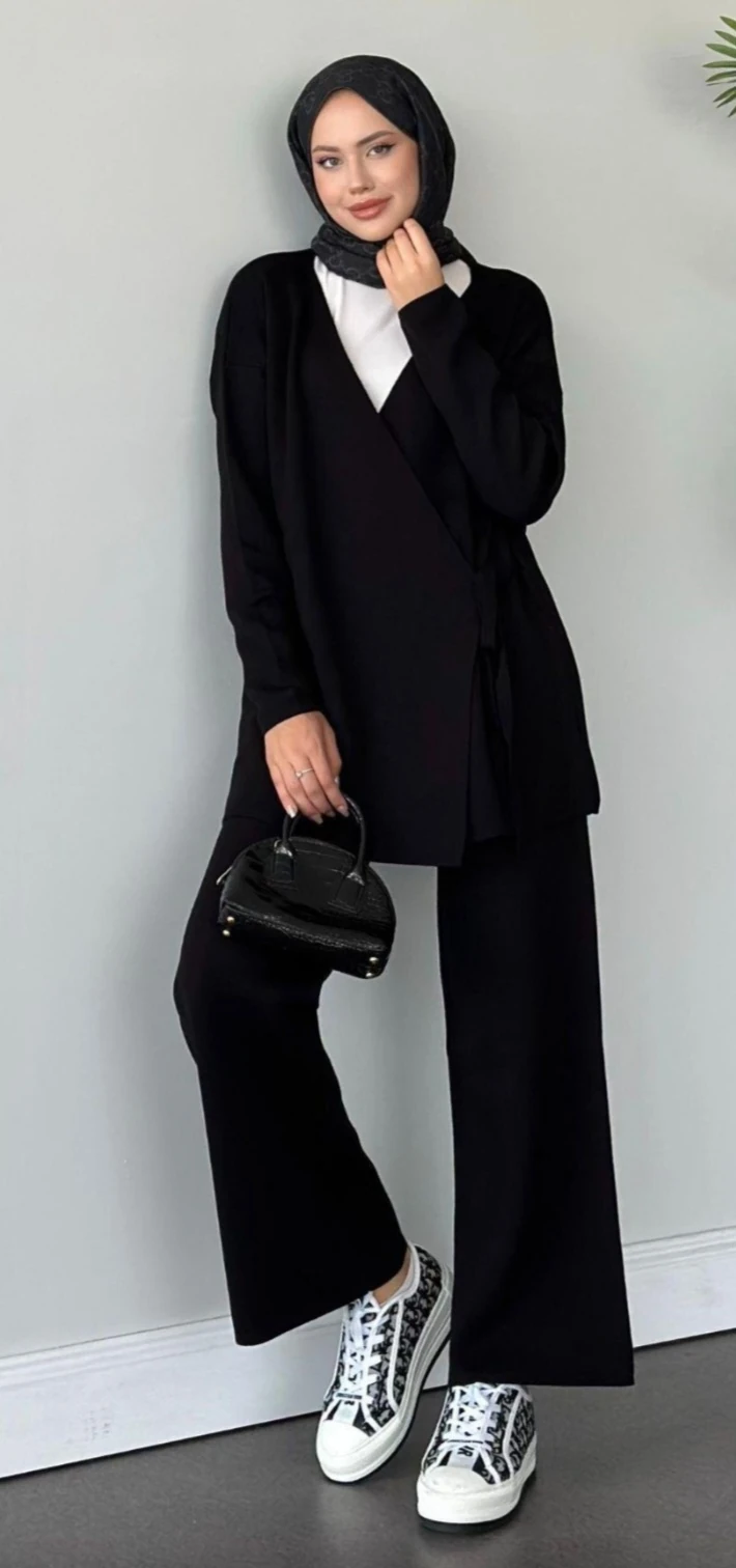 triko uzun kollu pantolonlu belde bağlamalı takım