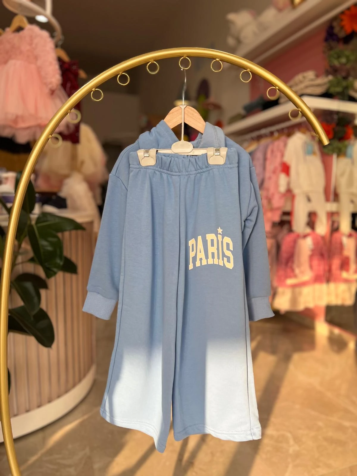 CEKETLİ PARİS TAKIM