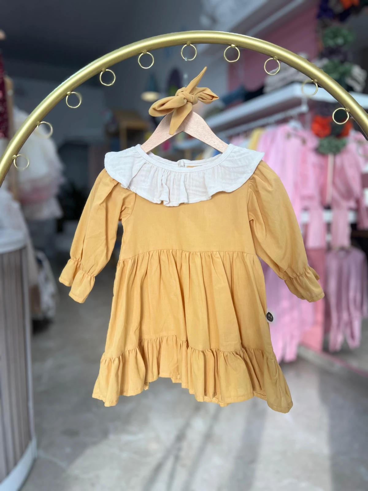 MÜSLİN YAKA ELBİSE