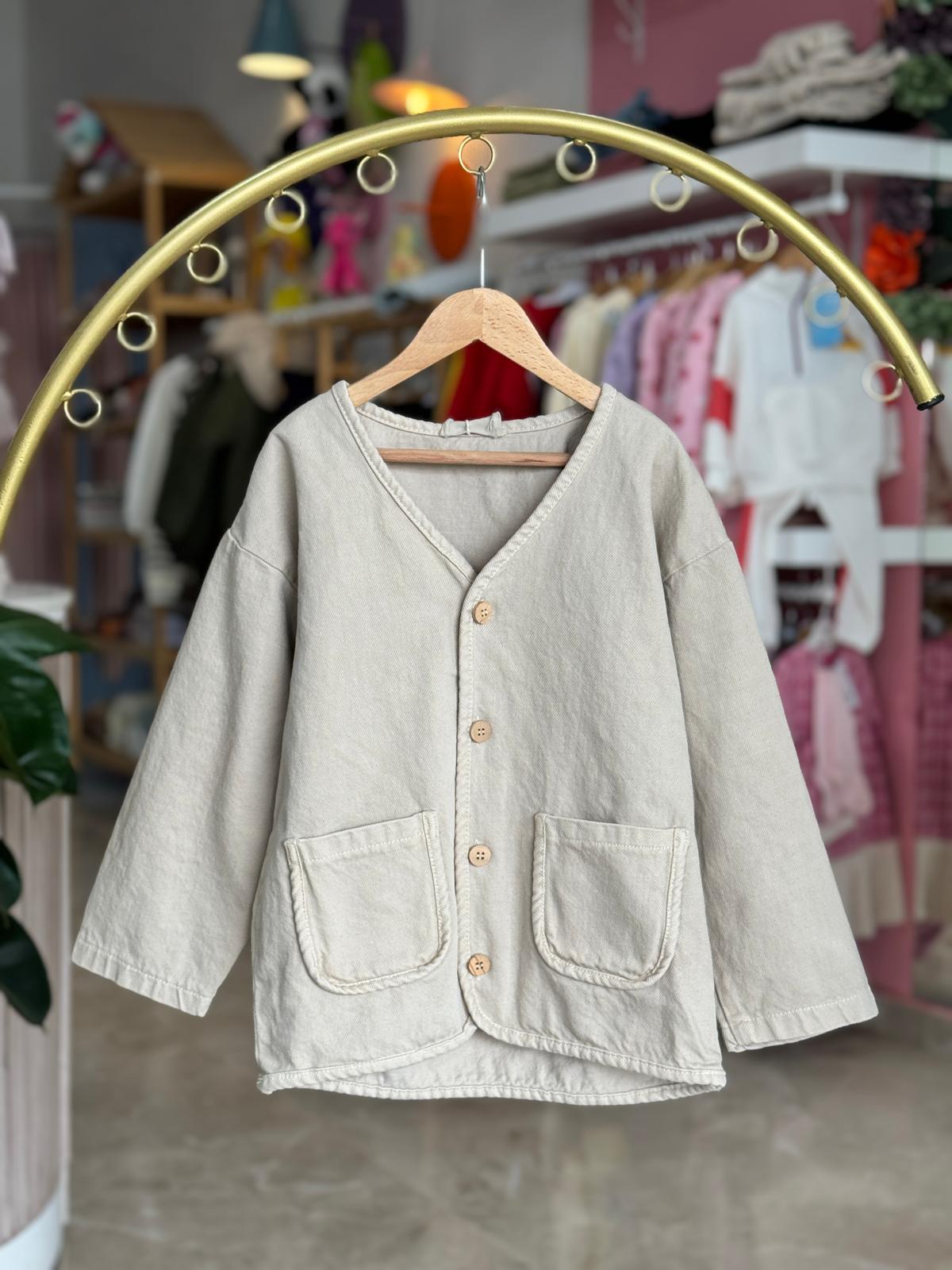 KREM DÜGMELİ CEKET