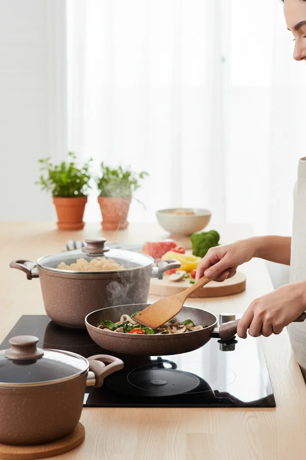 Titanyum Tencere Seti 7 Parça - Siyah