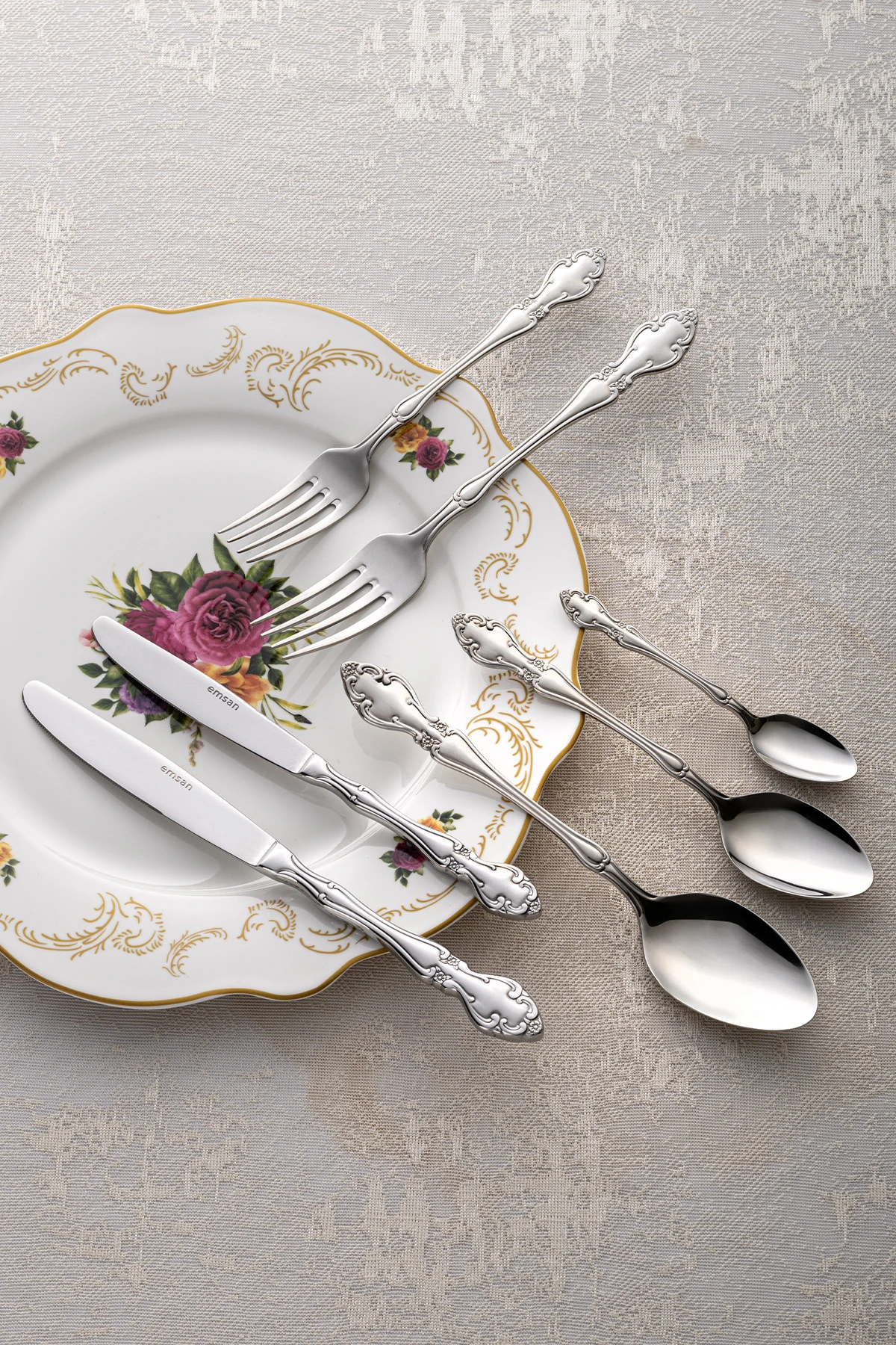 Royal 84 Parça 12 Kişilik Çatal Kaşık Bıçak Takımı Lüks Kutulu