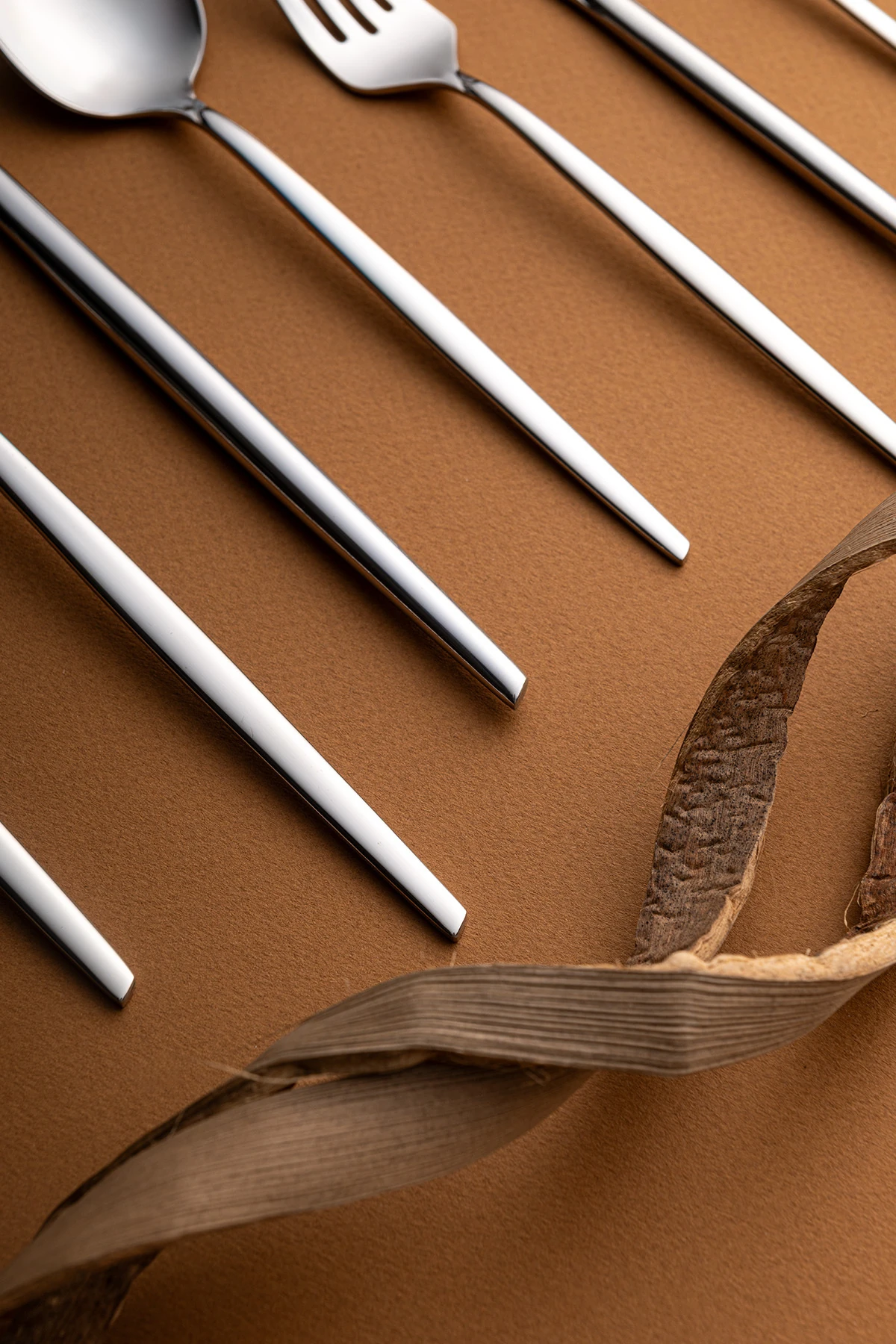 Alya 84 Parça 12 Kişilik Çatal Kaşık Bıçak Takımı Lüks Kutulu