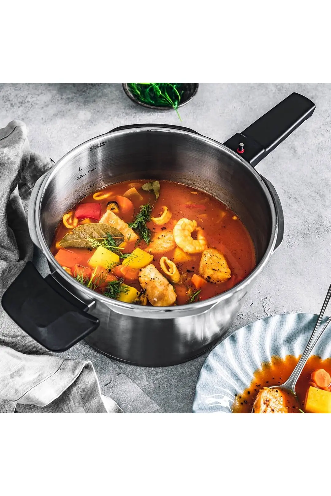 FISSLER 26 CM 10,0 L DUDUKLU TENCERE PREMIUM VITAQUICK 1010070