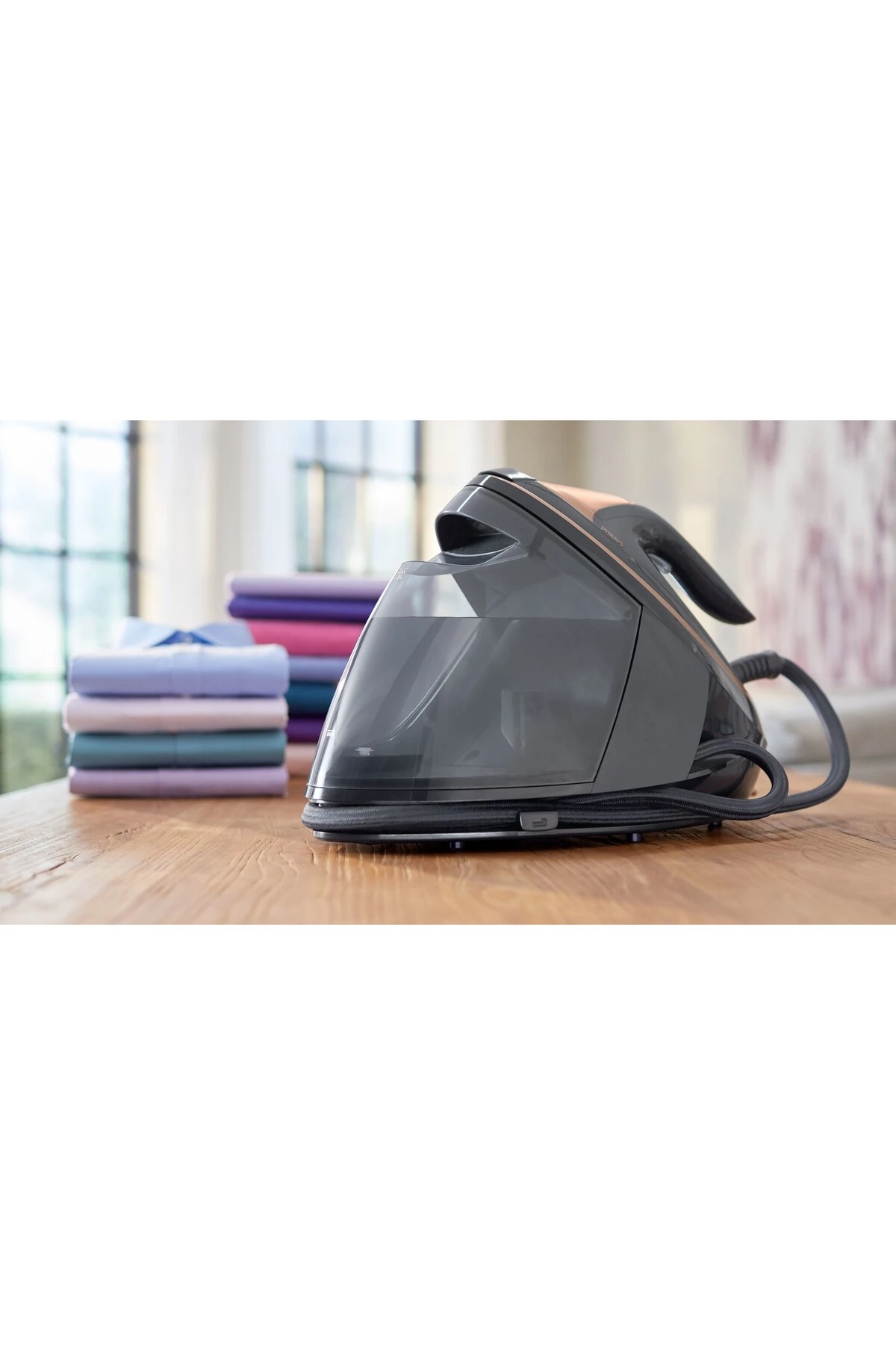 9000 Serisi Buhar Kazanlı Ütü,750 g'a varan Şok Buhar, Dikey Buhar Püskürtme, PSG9050/20