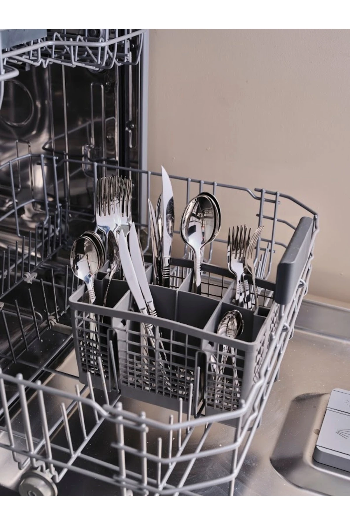 KASIK TAKIMI 84 PARCA V 2 ELEGANCE NIL PLATIN 8683650107248