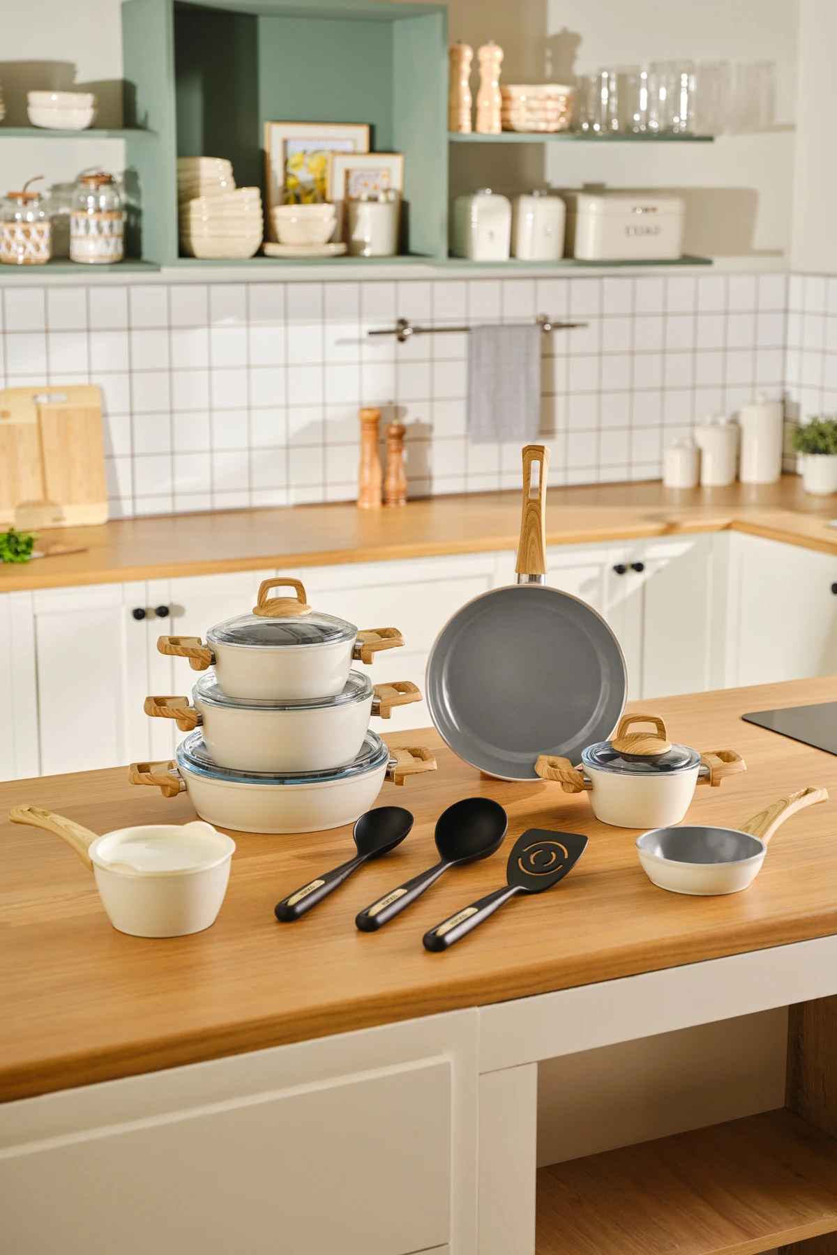 TENCERE SET 15 PARCA SWIS CRYSTAL CREAMY 8683650185772