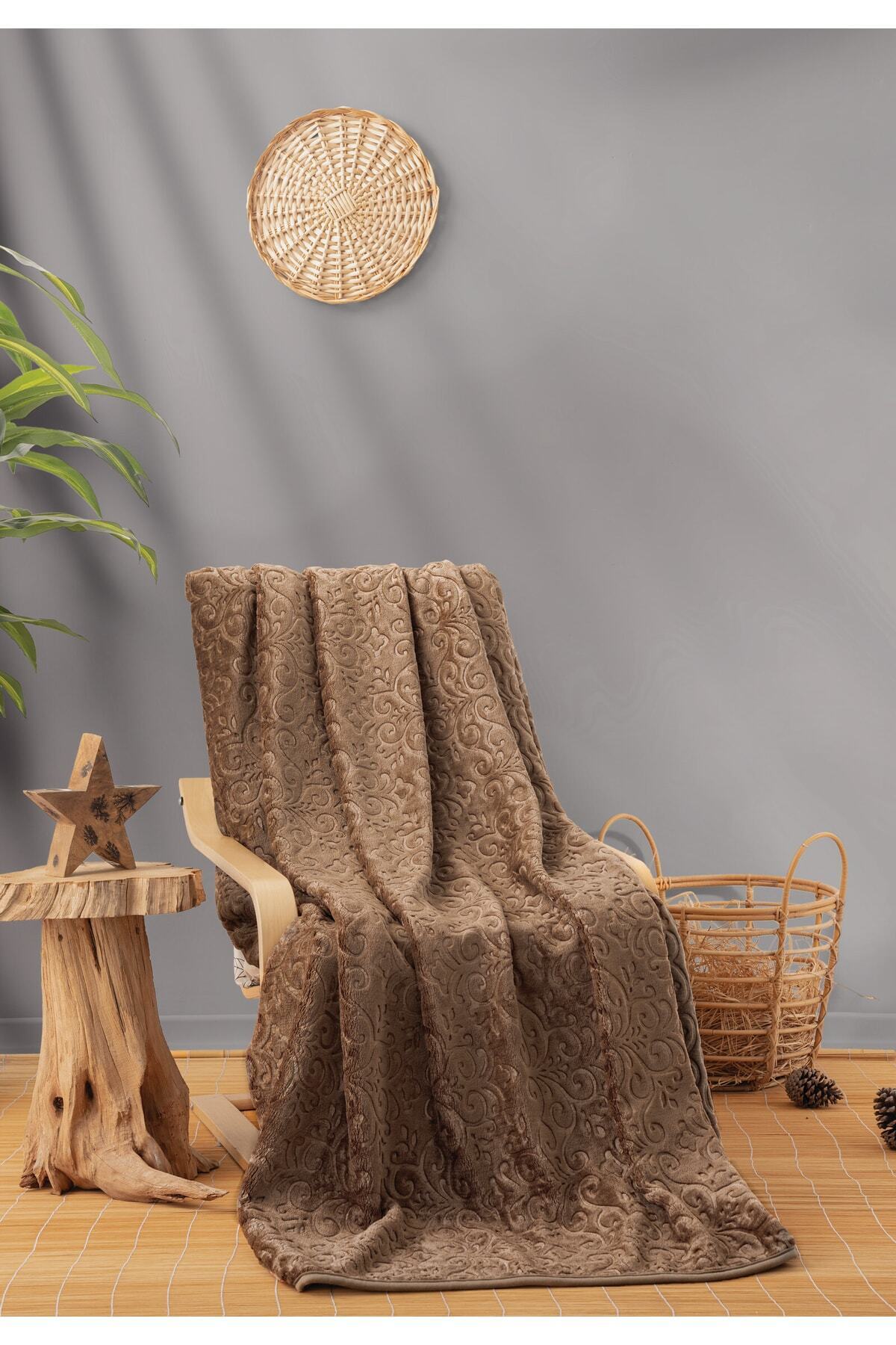 BATTANIYE CIFT KISILIK EMBOSS CAPP