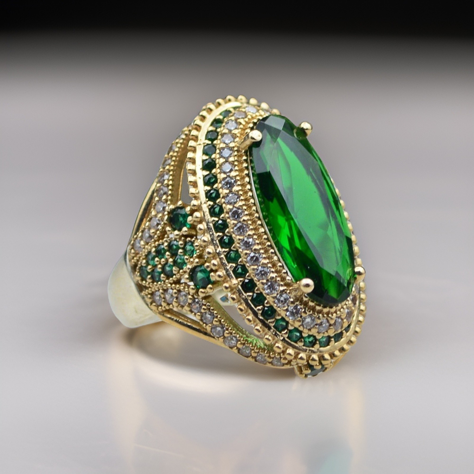 Silver Women's Ring With Green Zircon