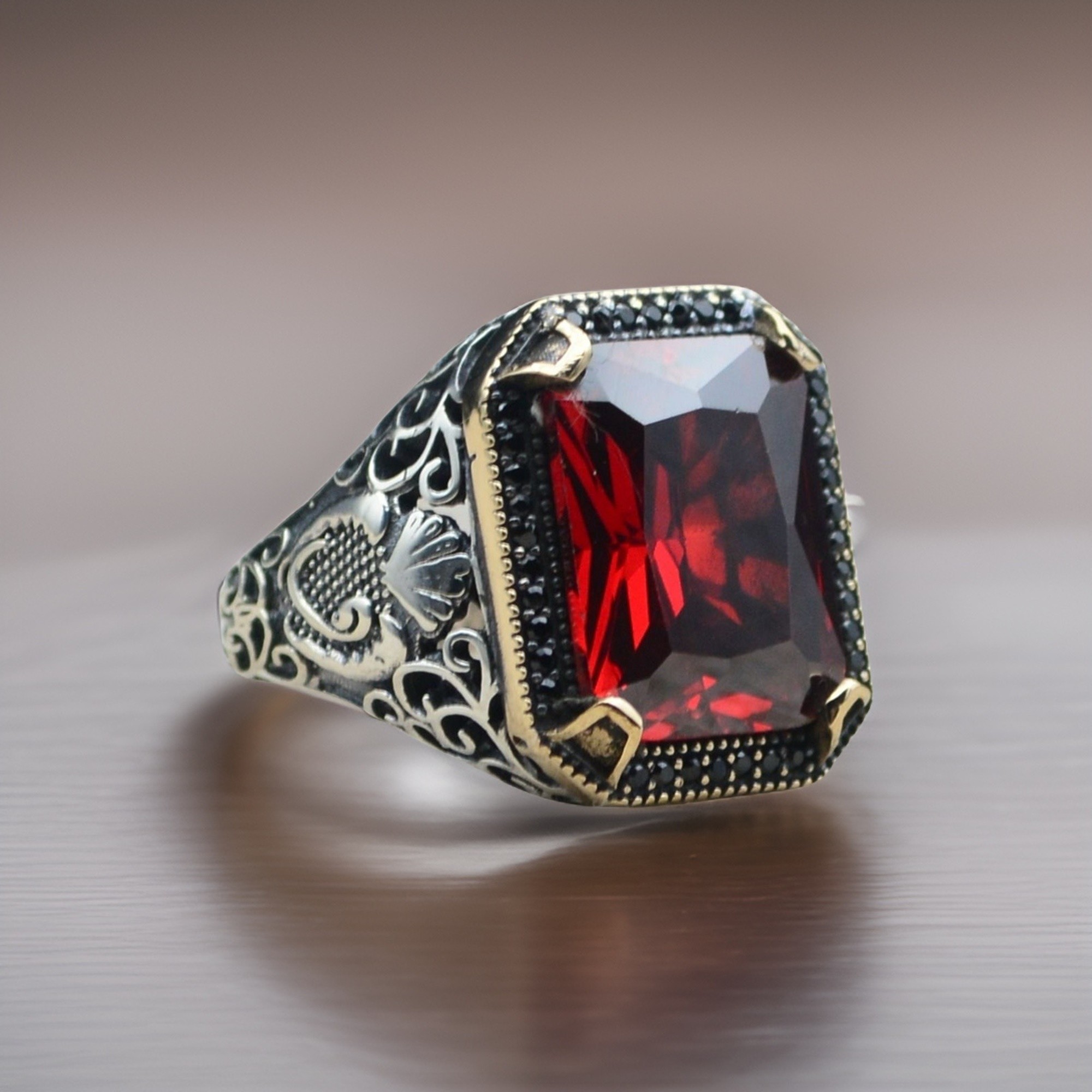 Square sterling silver men ring with garnet stone