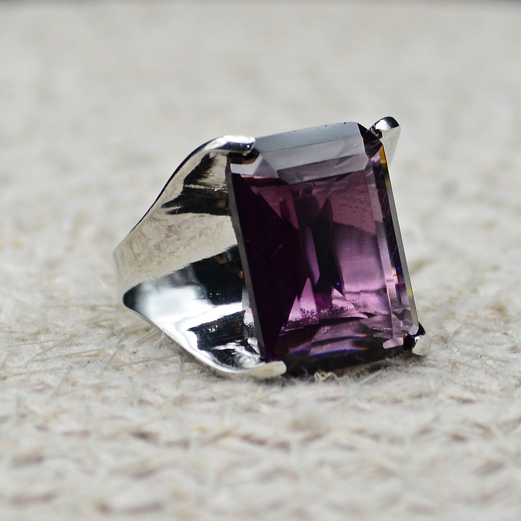 Women's Ring Sterling Silver With Amethyst Stone