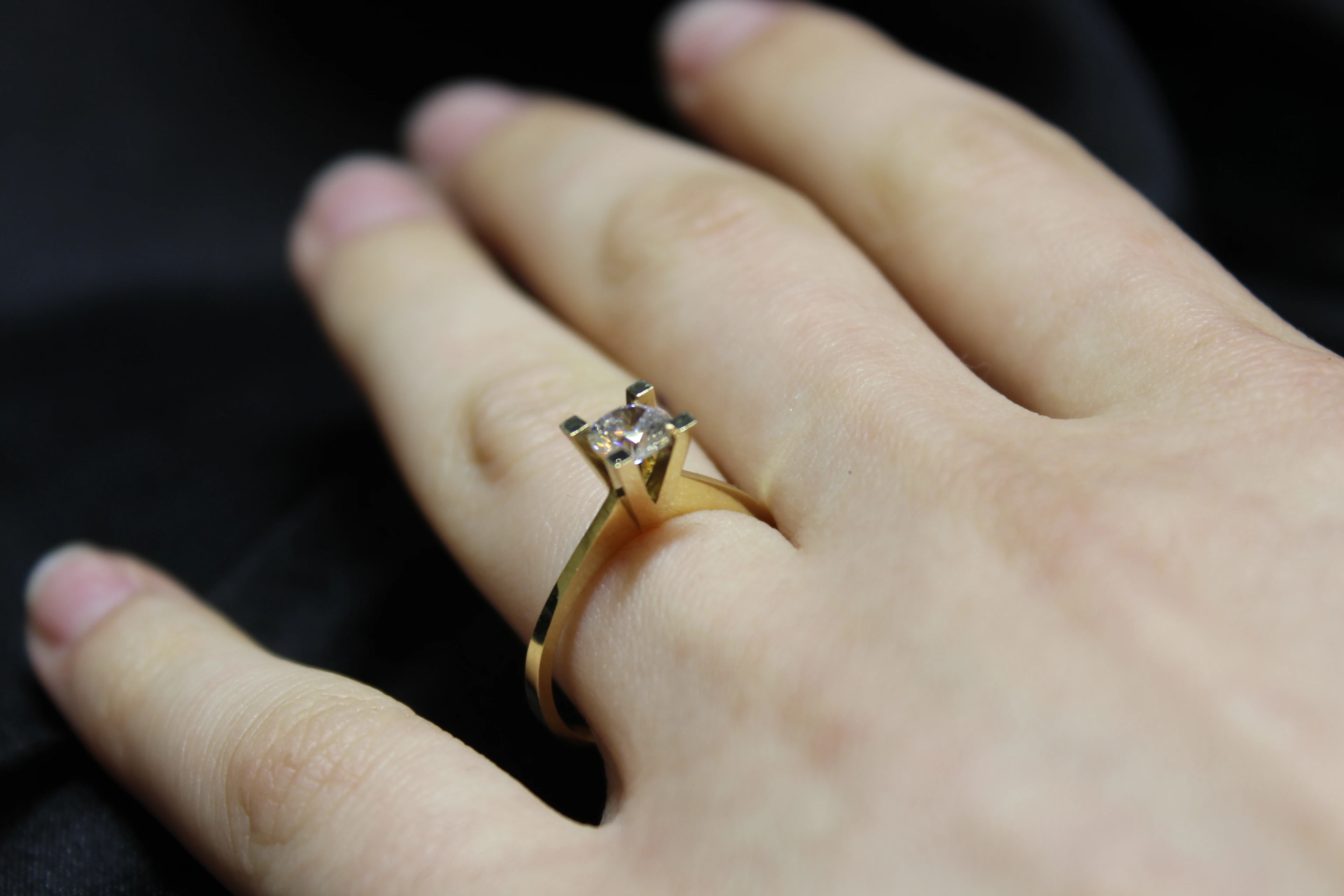 14 Ayar Tektaş Yüzük