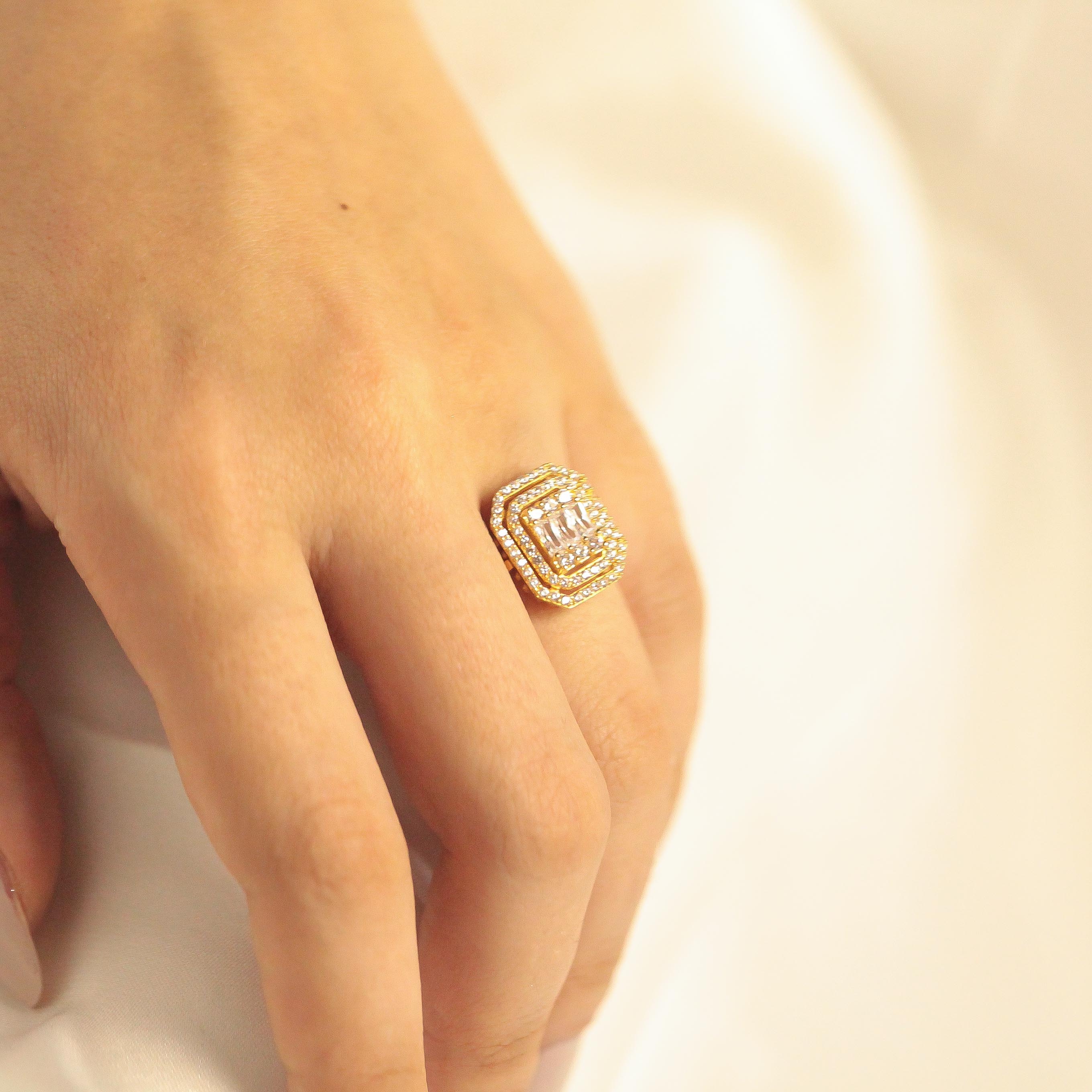 22 Ayar Baget Yüzük