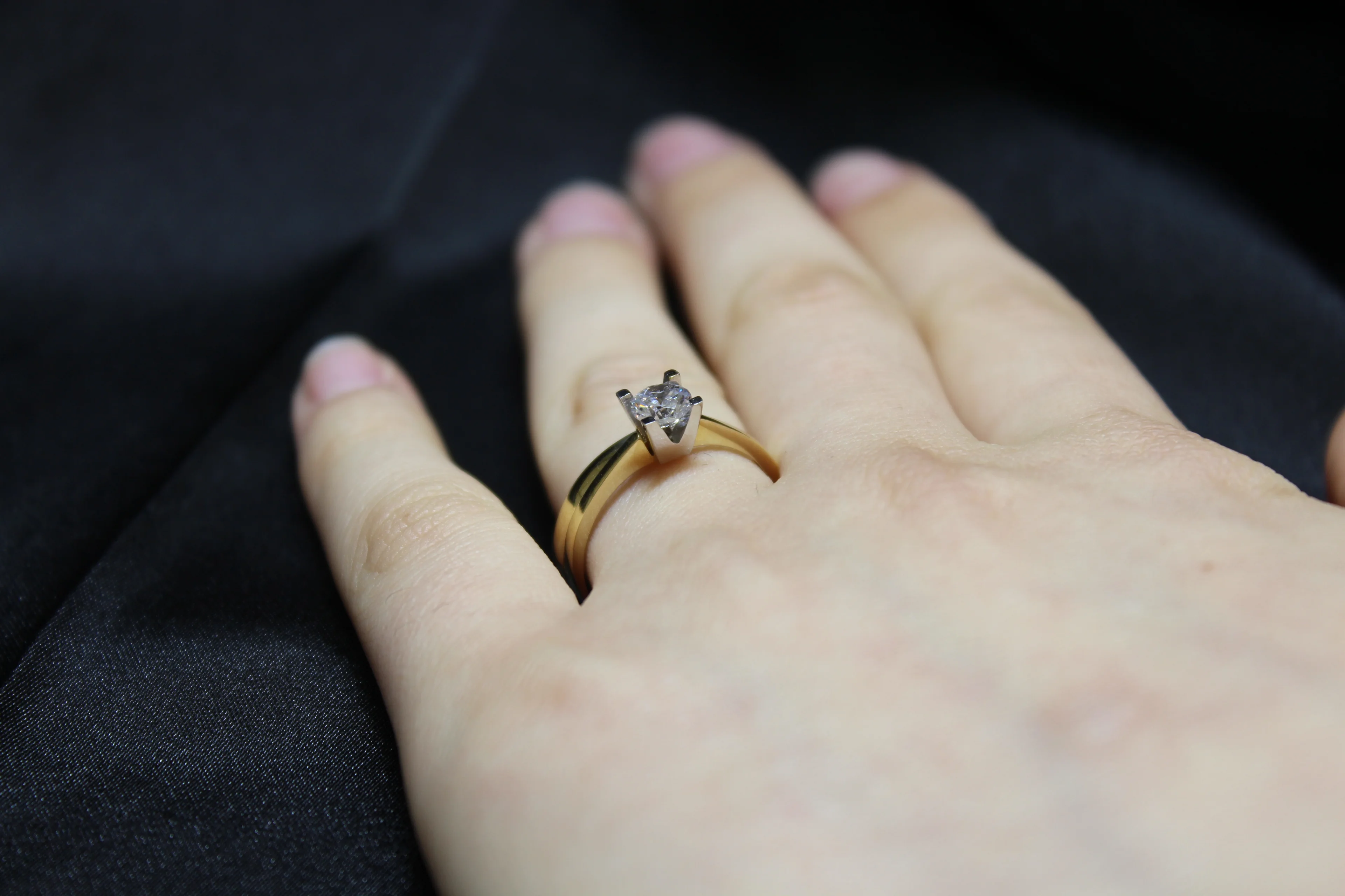 14 Ayar Tektaş Yüzük