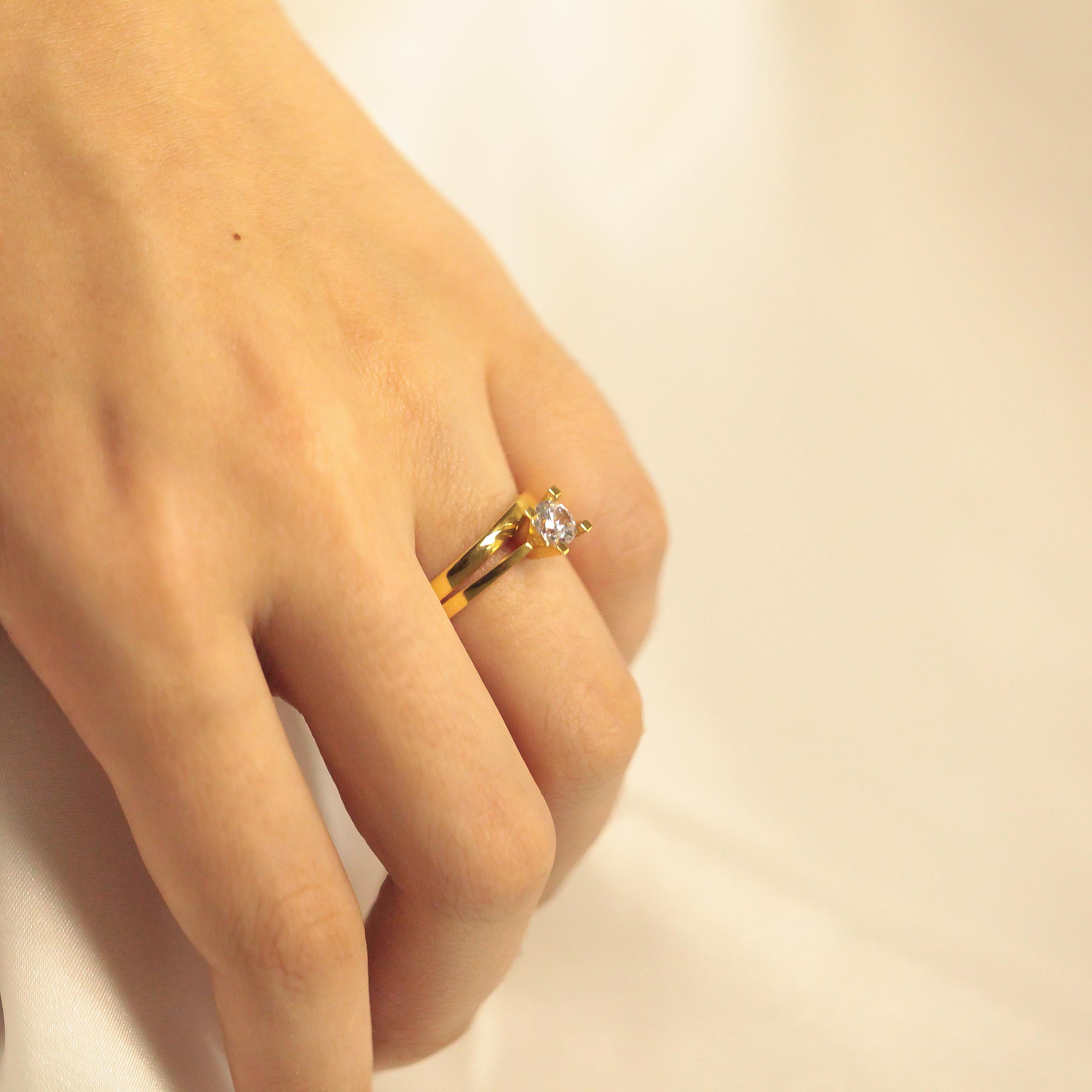 22 Ayar Alyanslı Tektaş