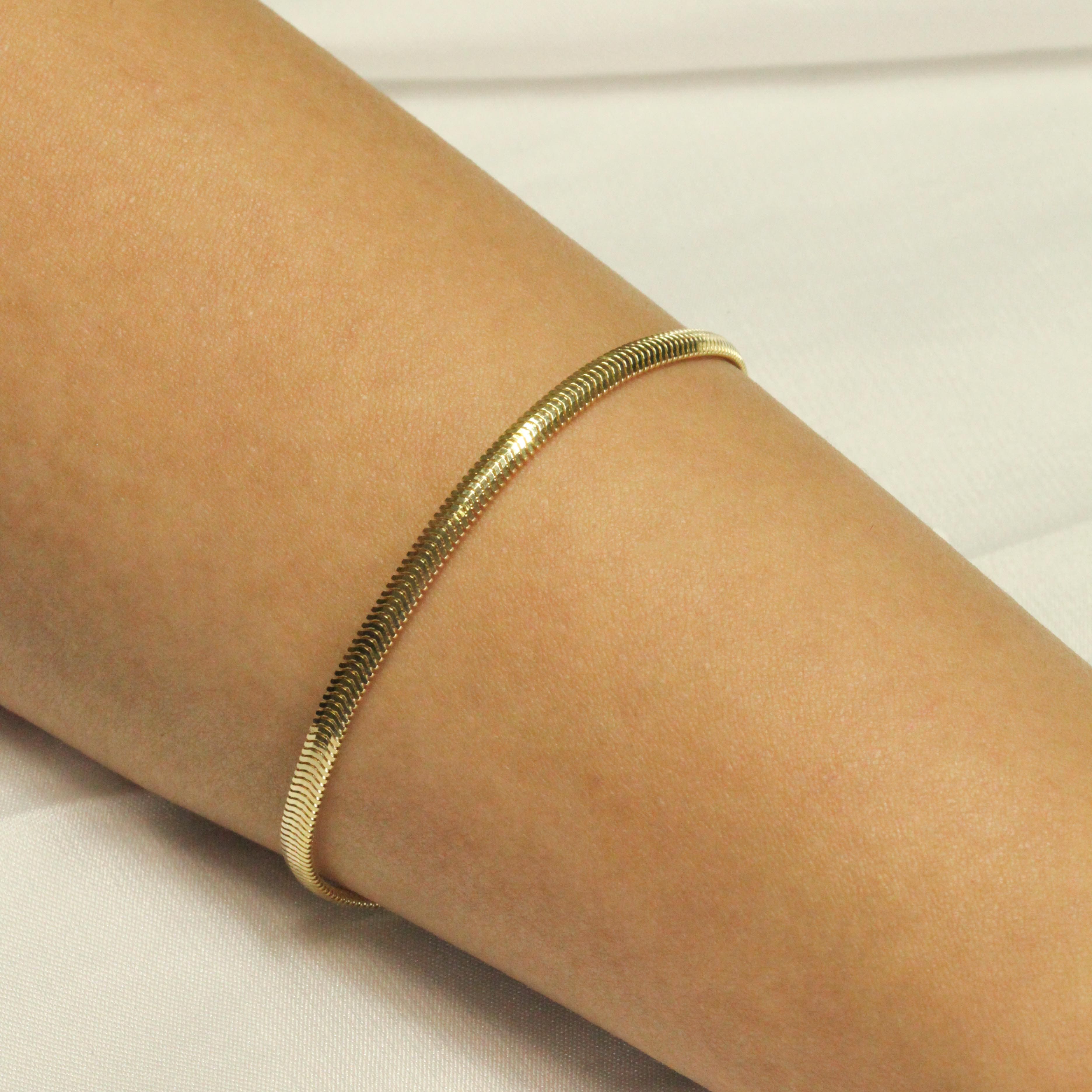 14 AYAR BALIKSIRTI BİLEKLİK