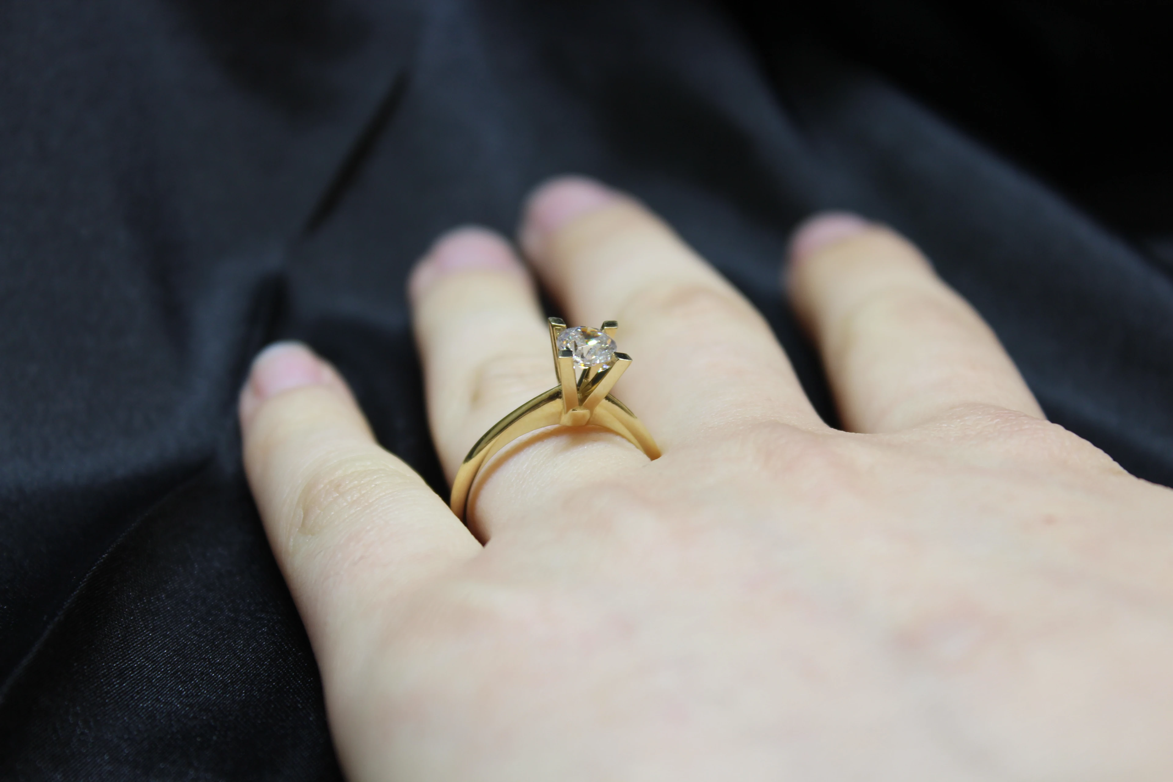 14 Ayar Tektaş Yüzük