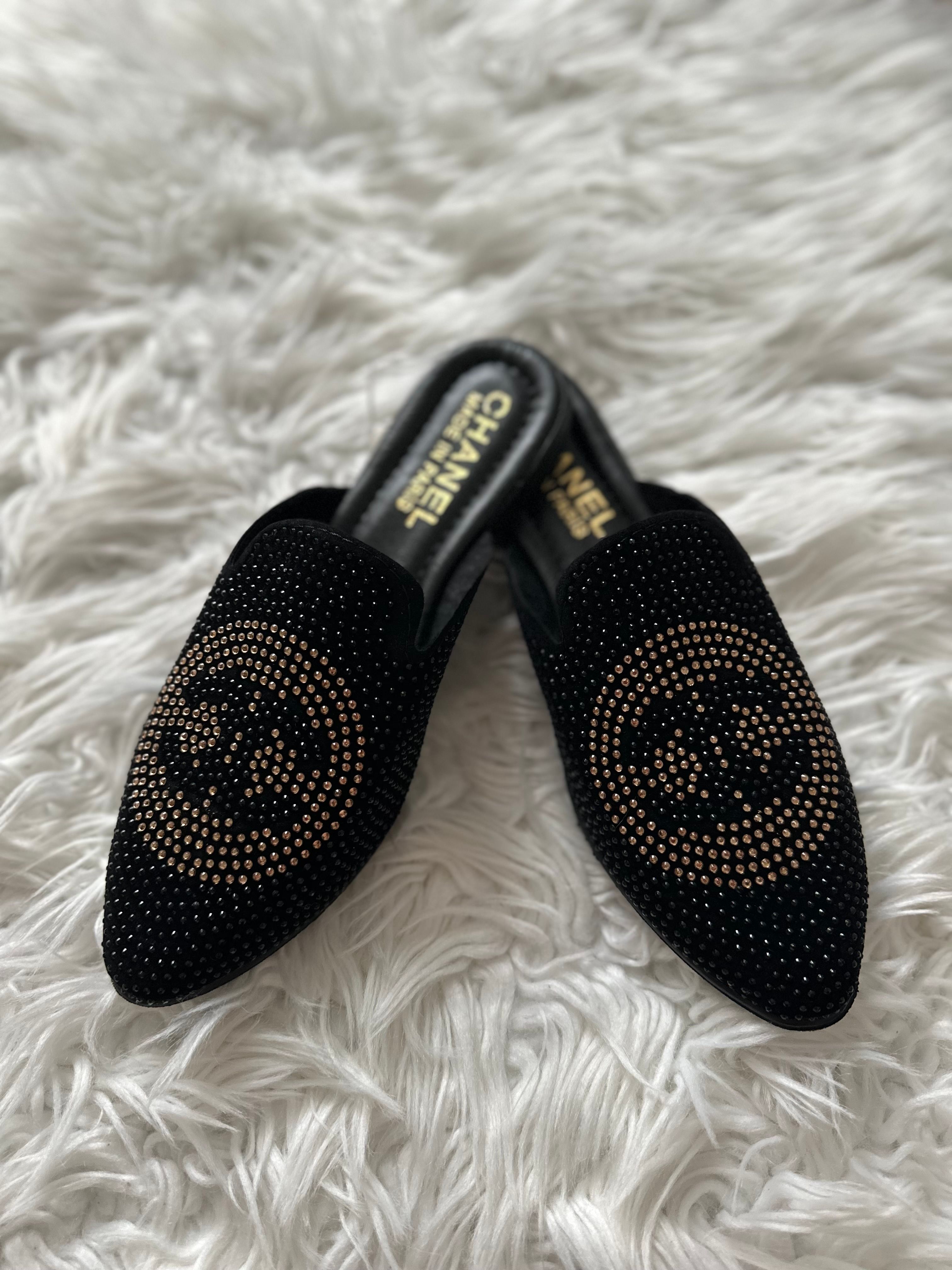  KADIN CHANEL DESEN TAŞLI EV TERLİĞİ/DIŞ MEKAN TERLİĞİ