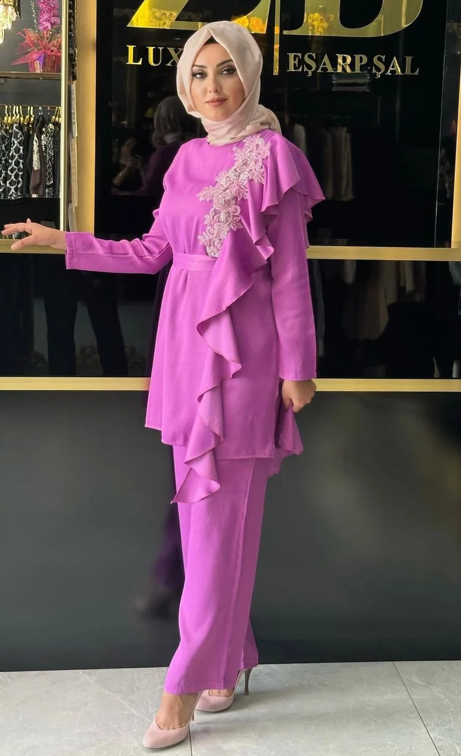 Zerafet Volanlı Pantolonlu Takım