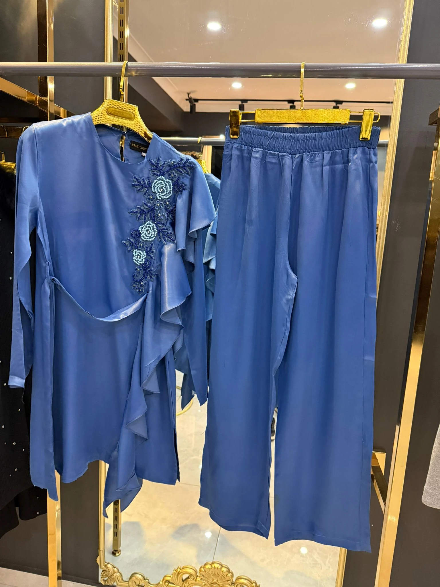 Zerafet Volanlı Pantolonlu Takım