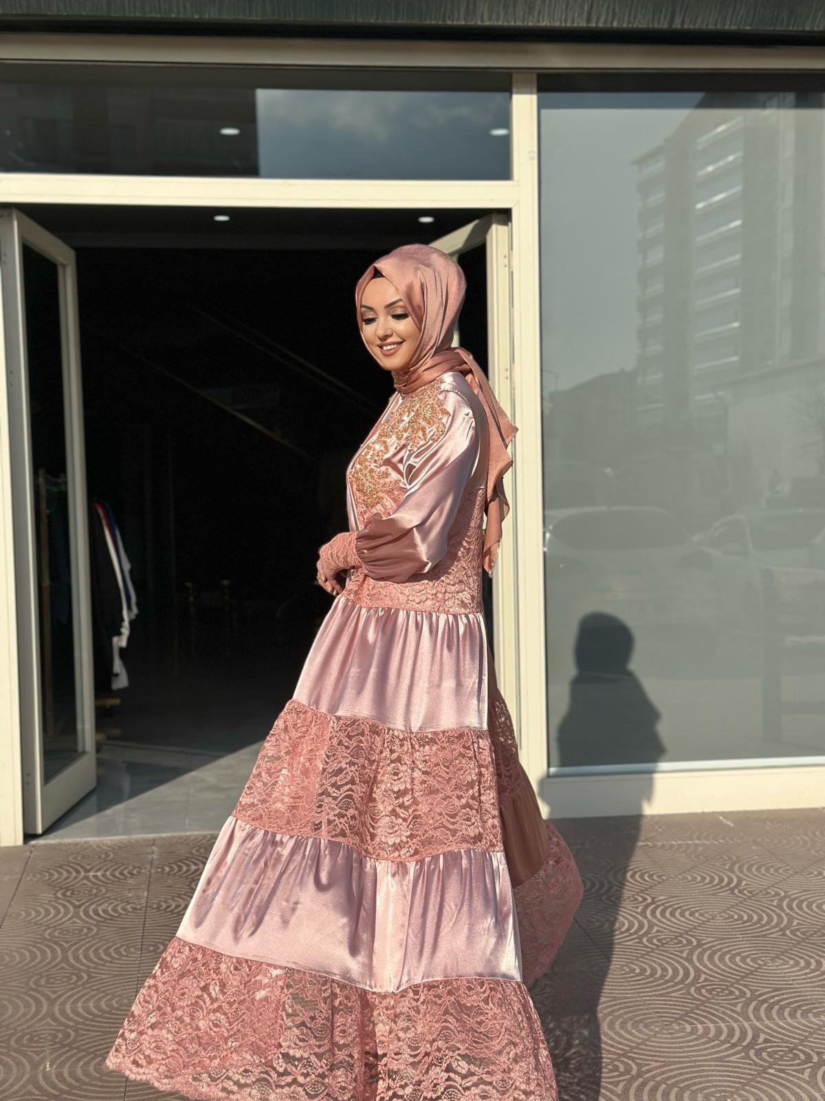 Zerafet Abaya takım