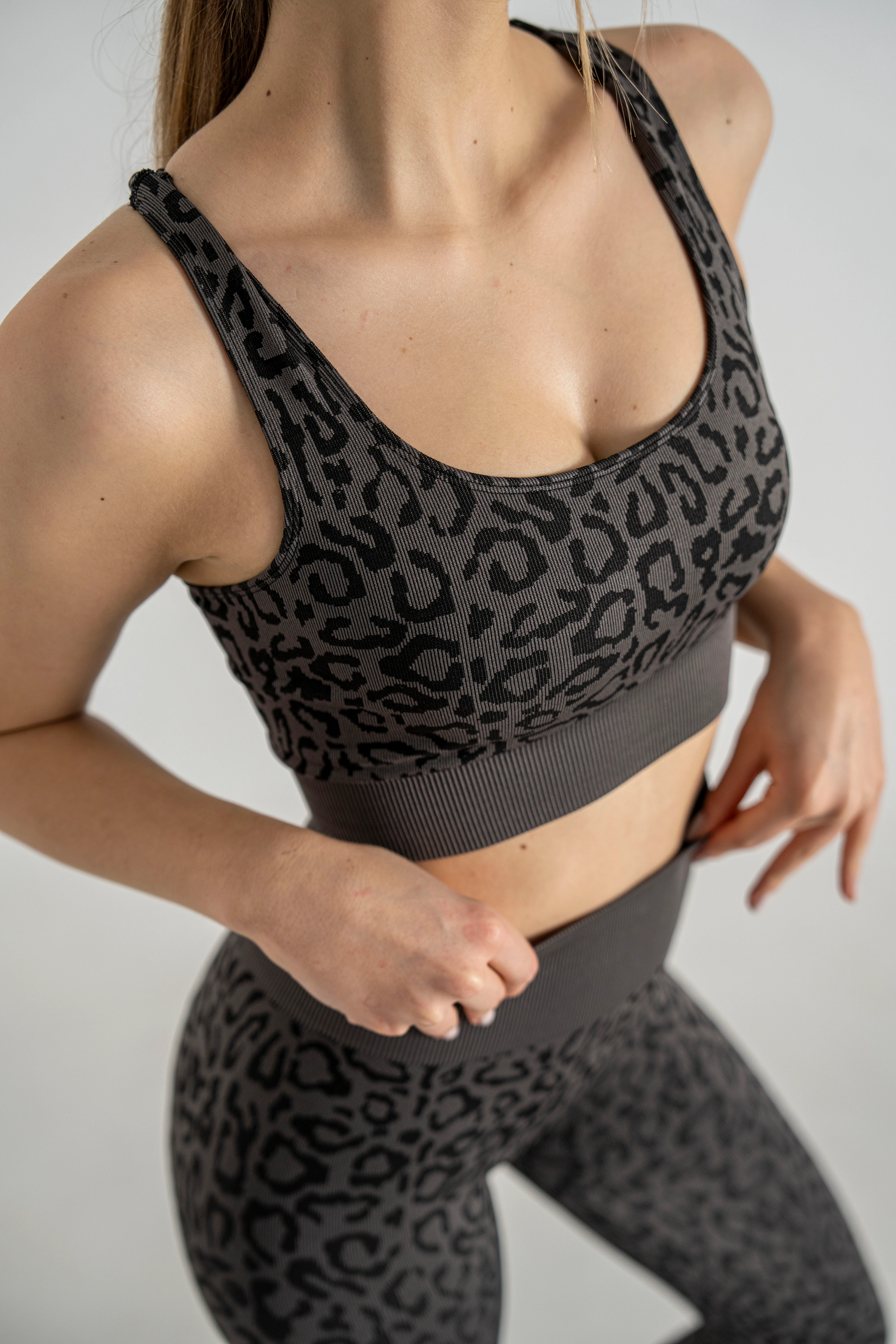 Seamless Leopar Desen Spor Takım