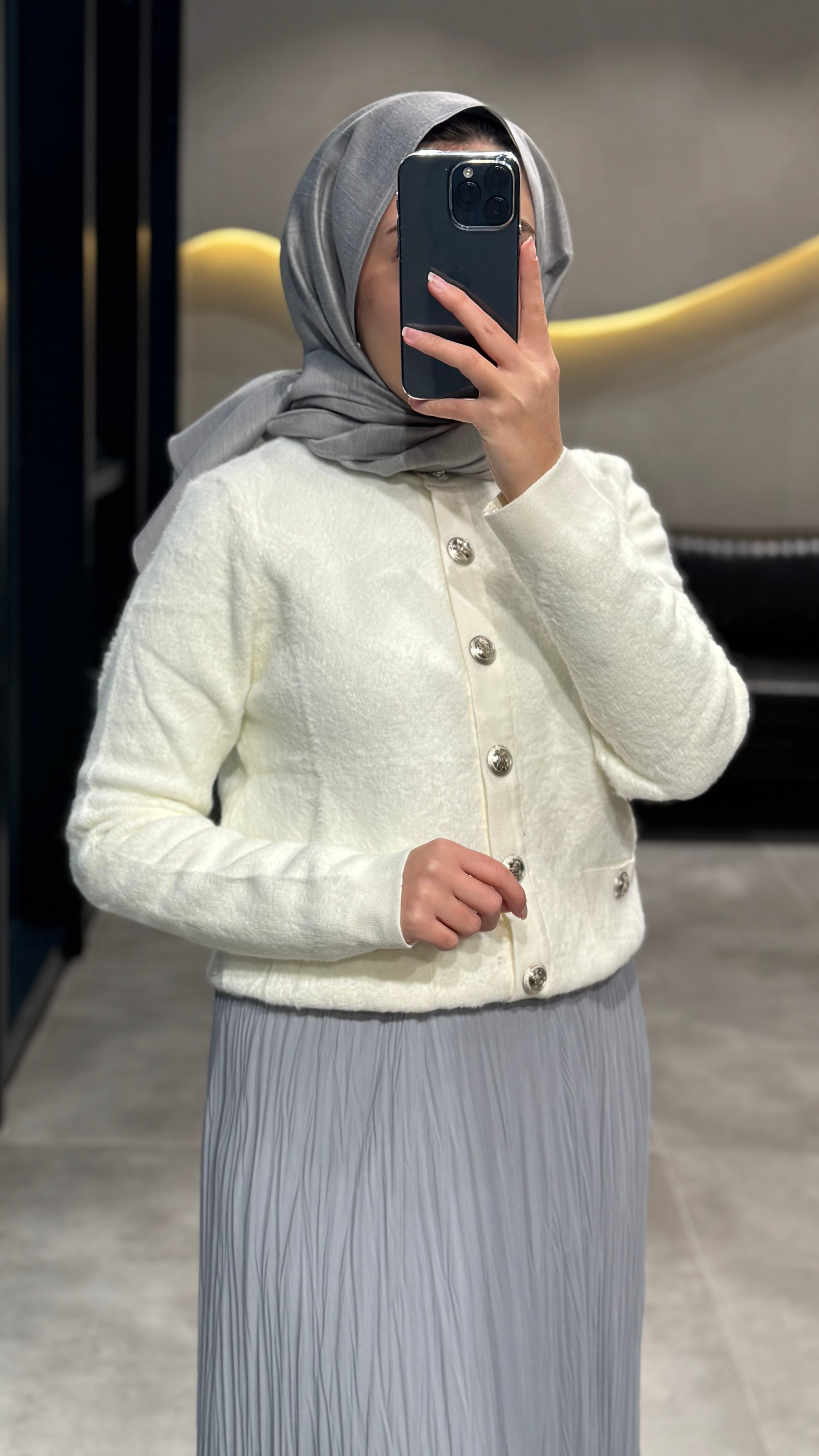 Nuss Angora Hırka