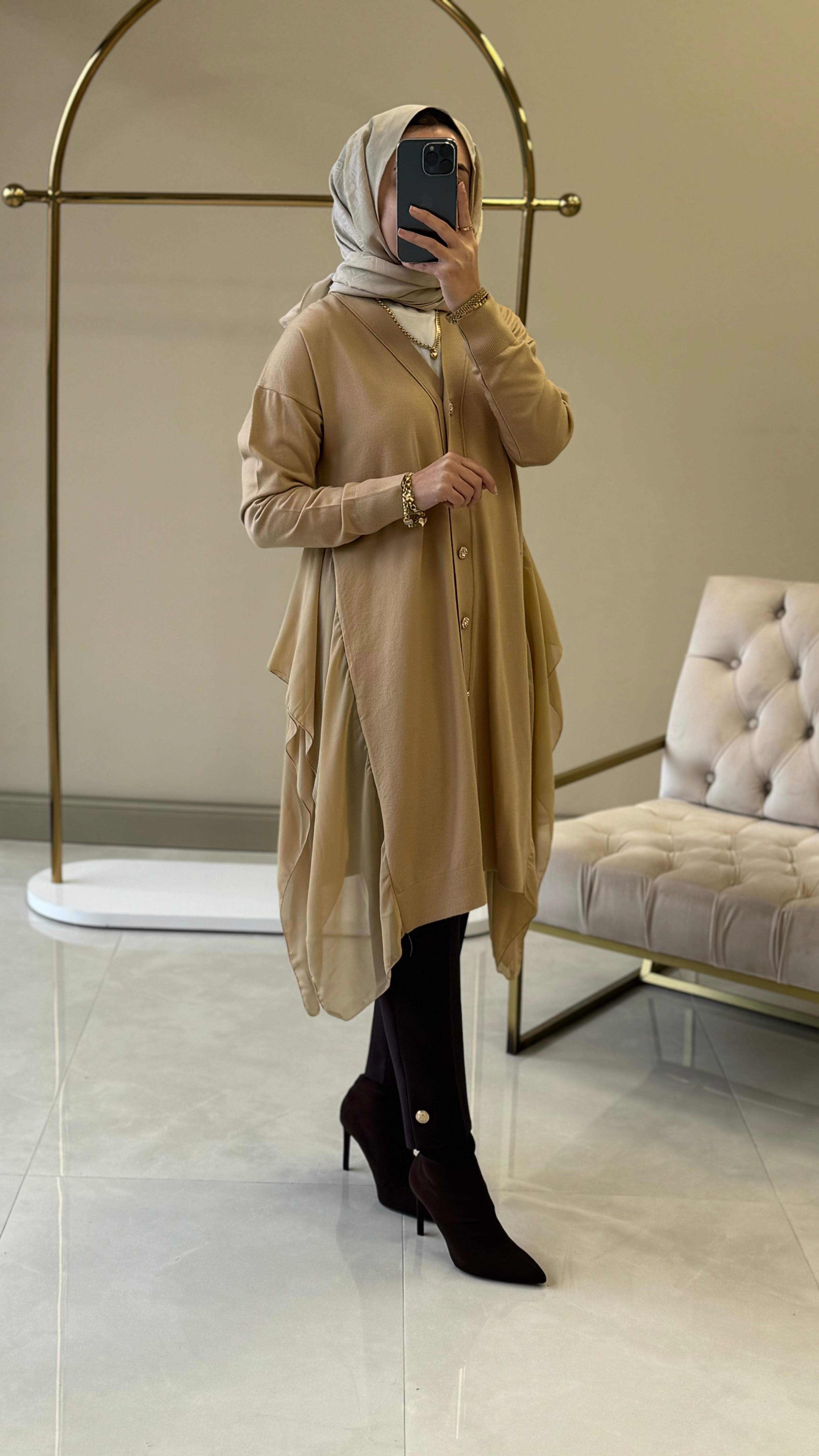 Ghisa Şifonlu Hırka