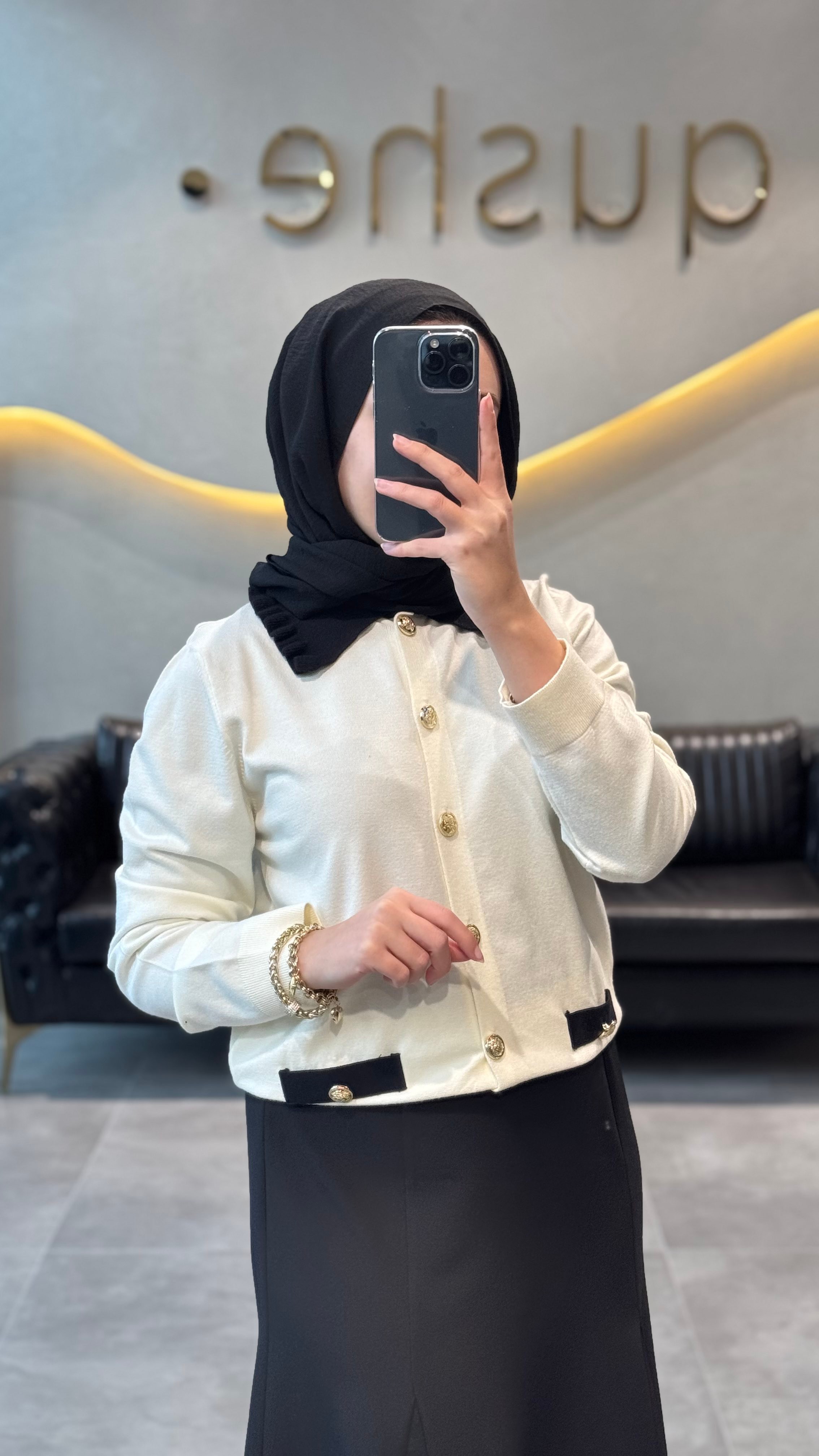Ghisa yaka detaylı hırka