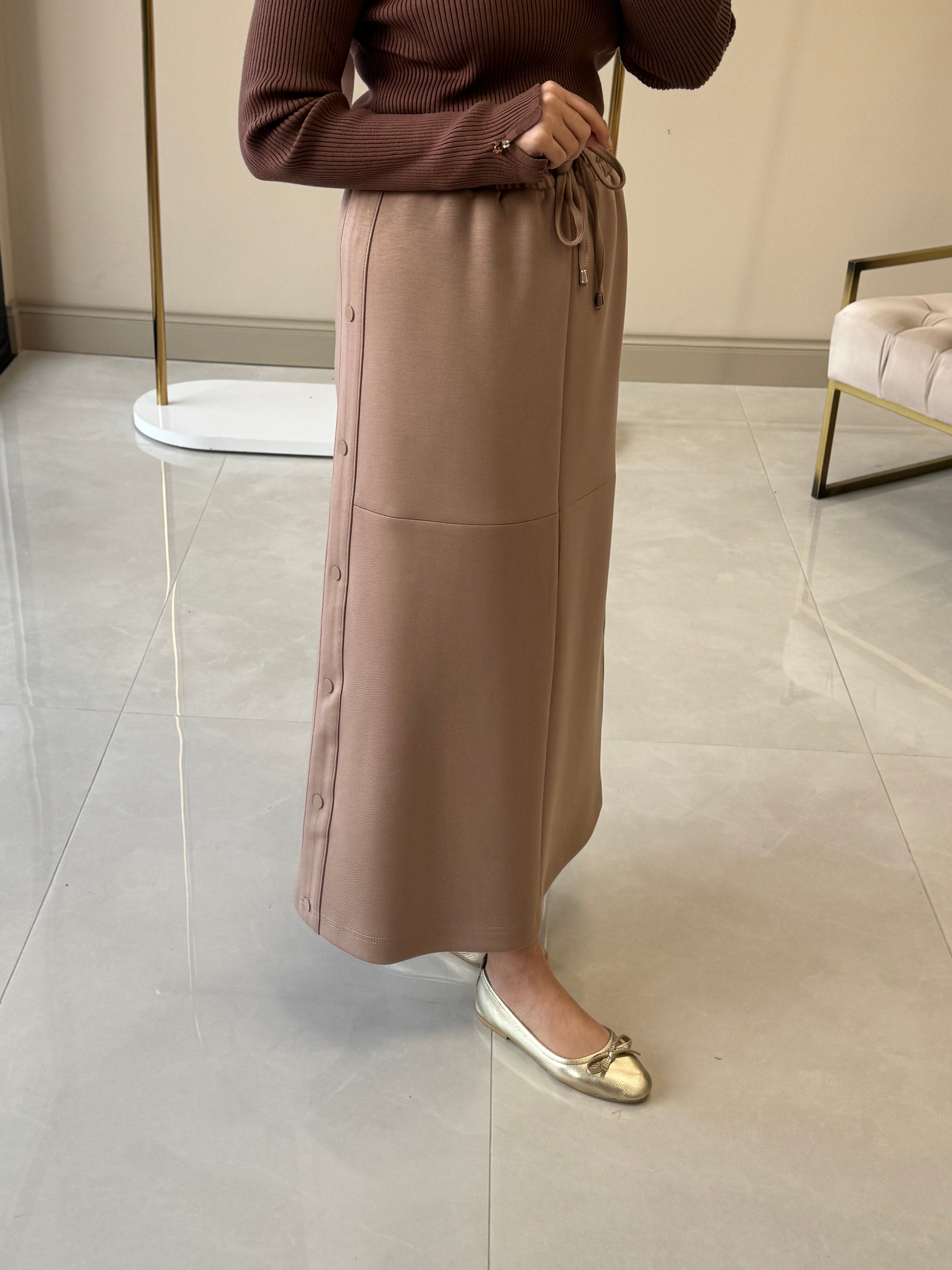 Sentez Oysho Yanı Çıtçıtlı Etek