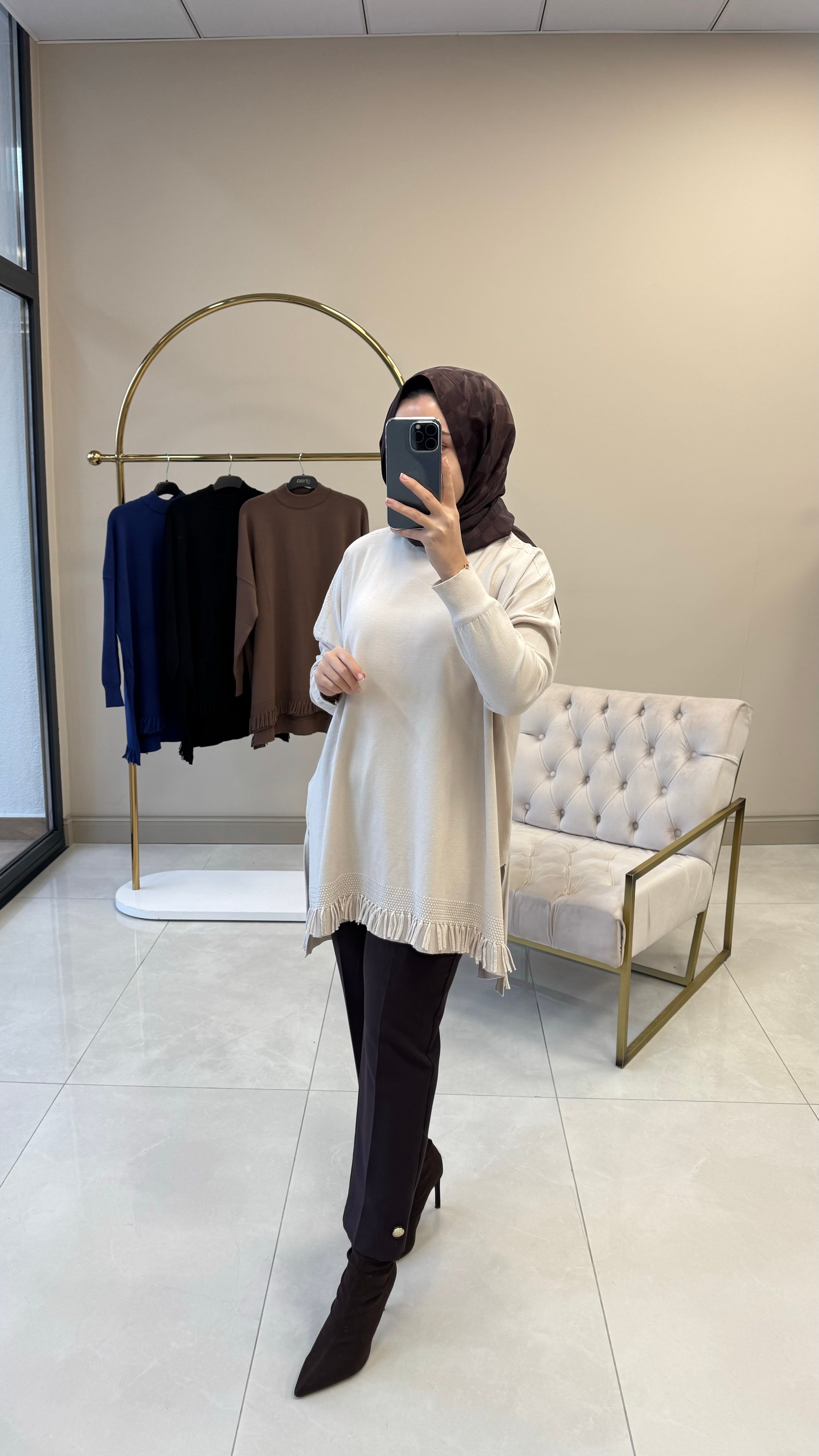 Ghisa Tunik