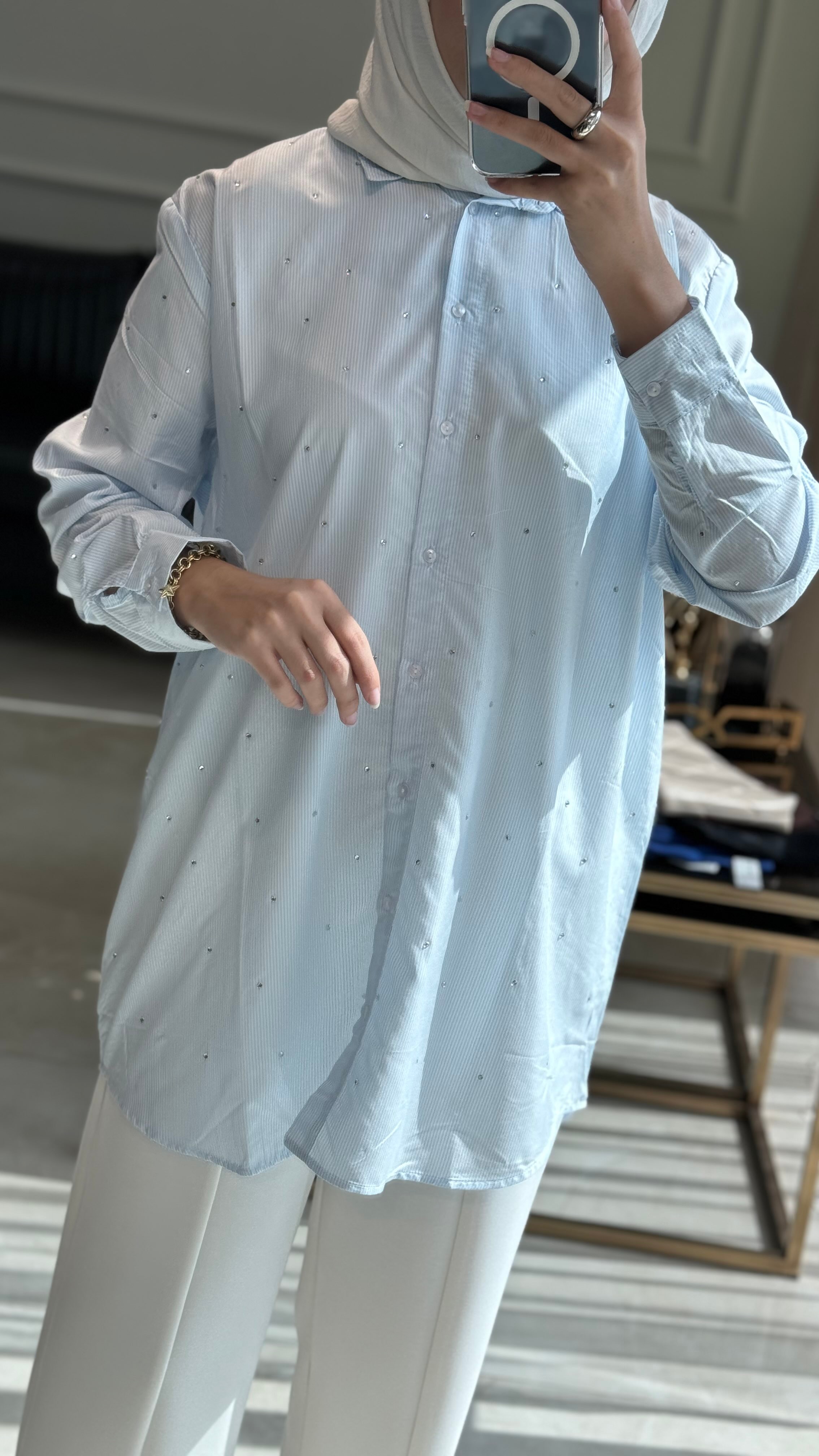 Mavi Taşlı Çizgili Gömlek