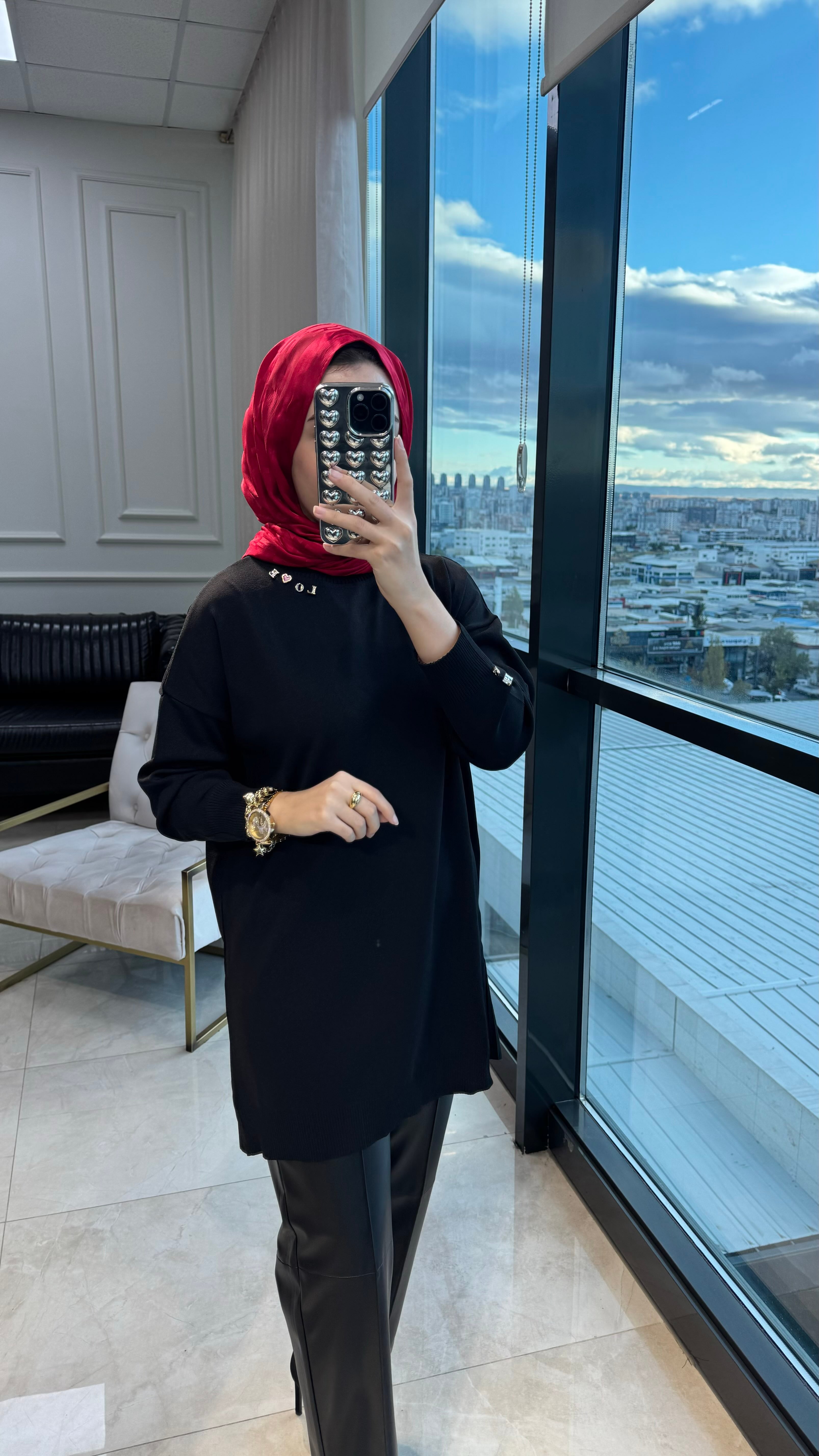 Ghisa Harfli Arkası Fırfırlı Triko