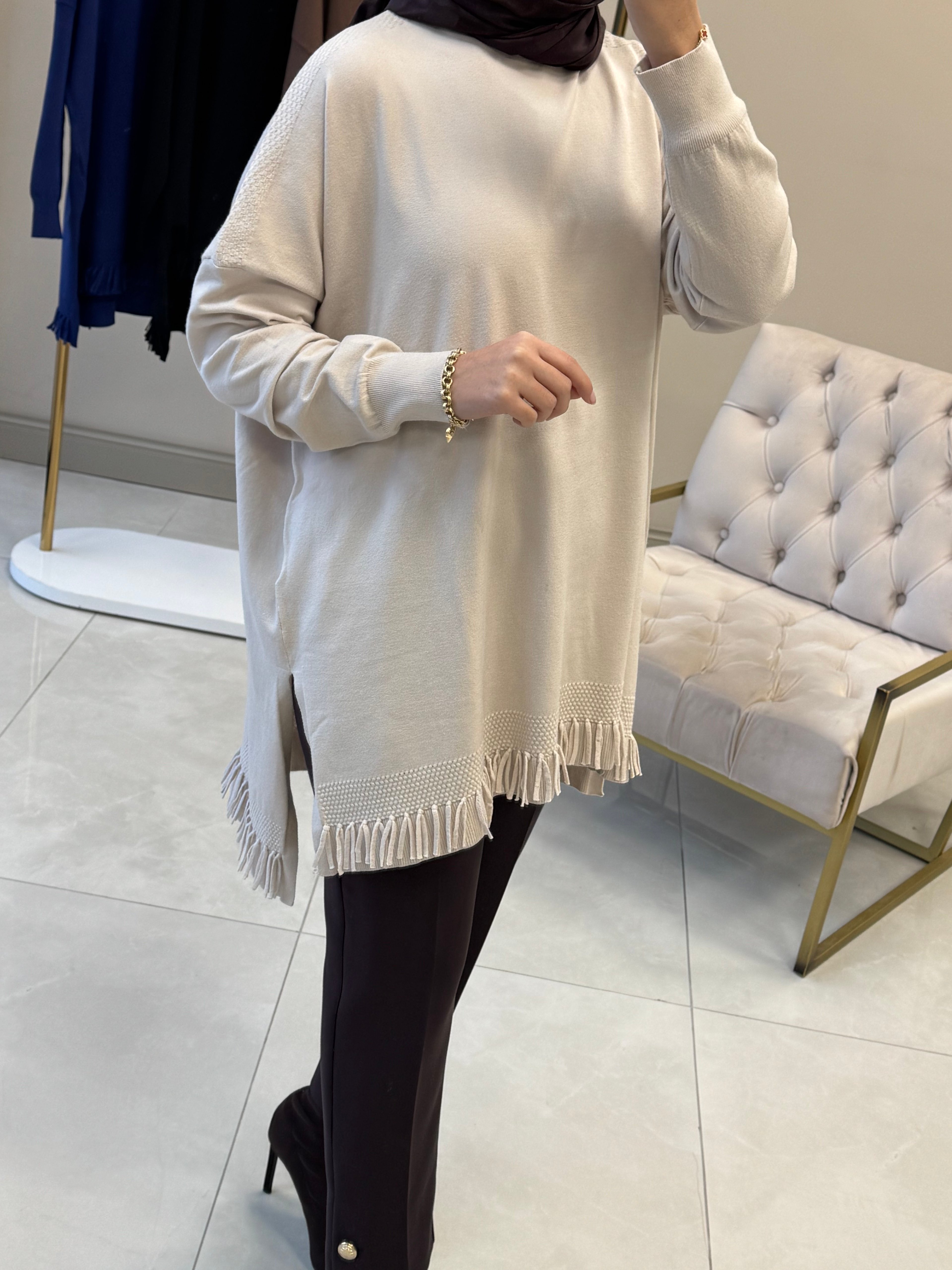Ghisa Tunik