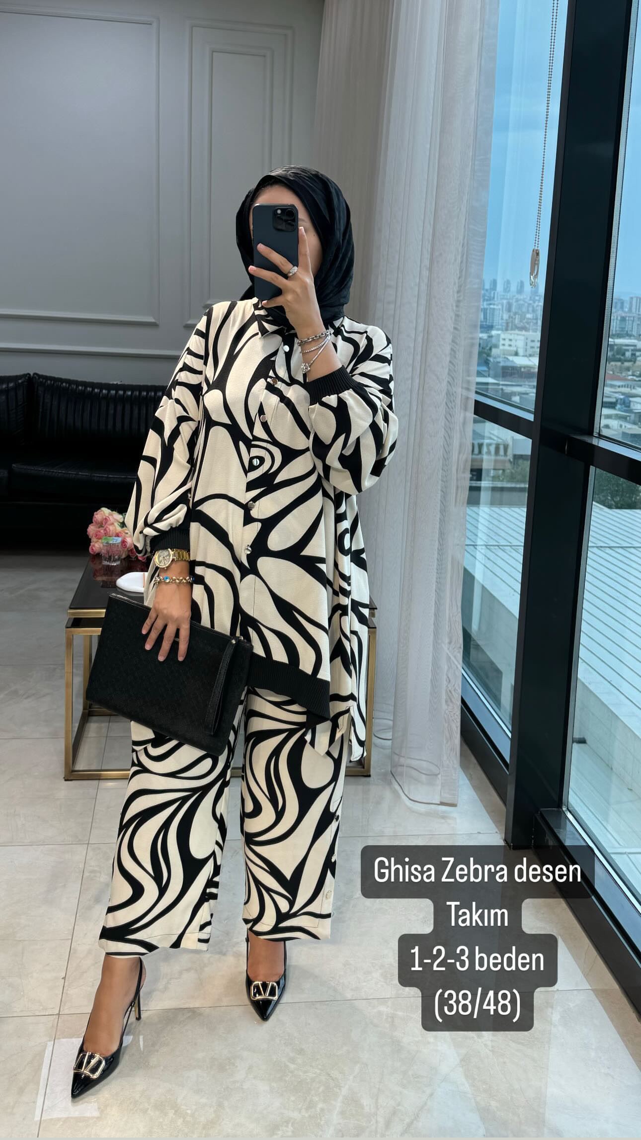 Ghisa Zebra Desenli Takım