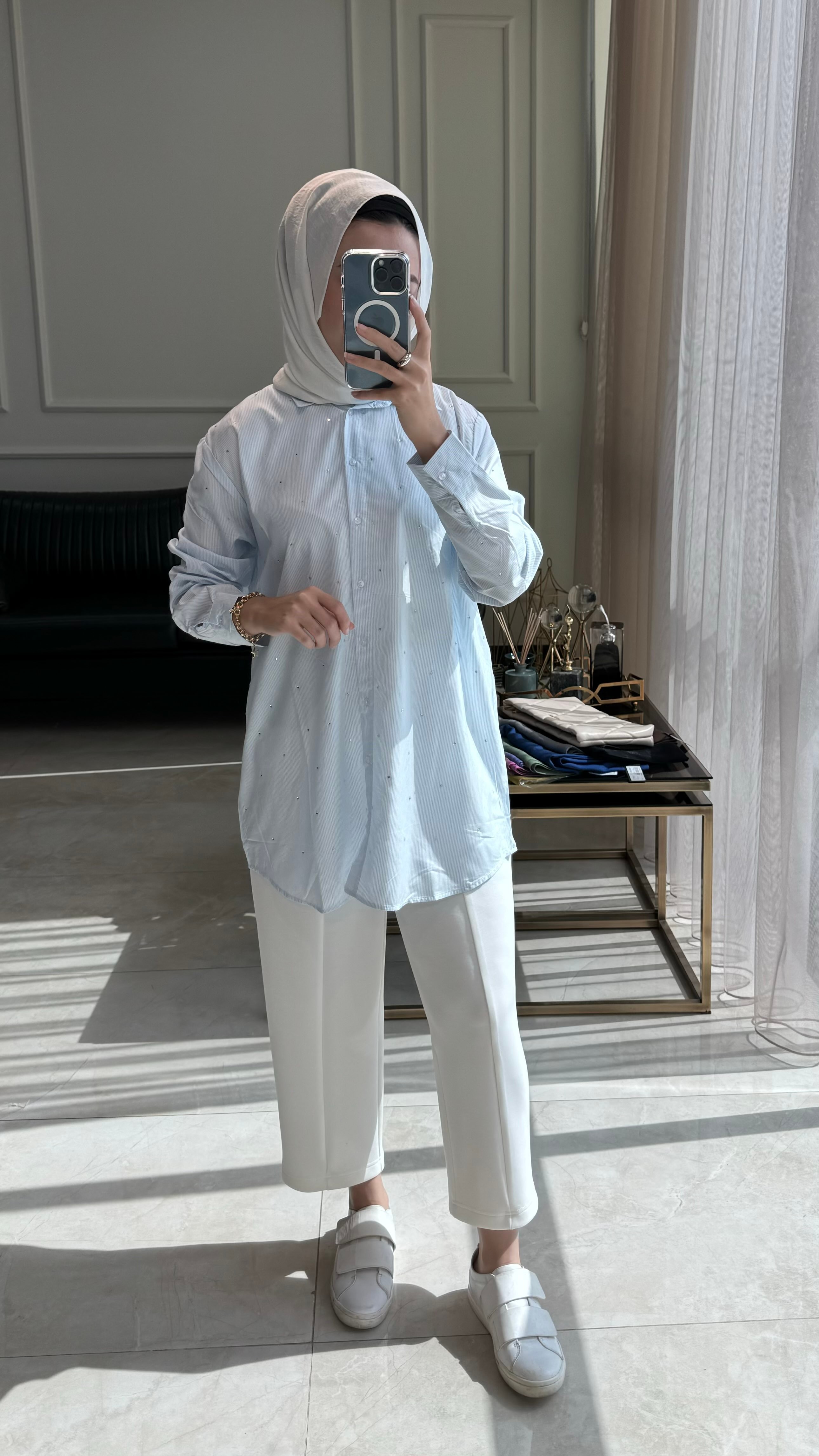 Mavi Taşlı Çizgili Gömlek