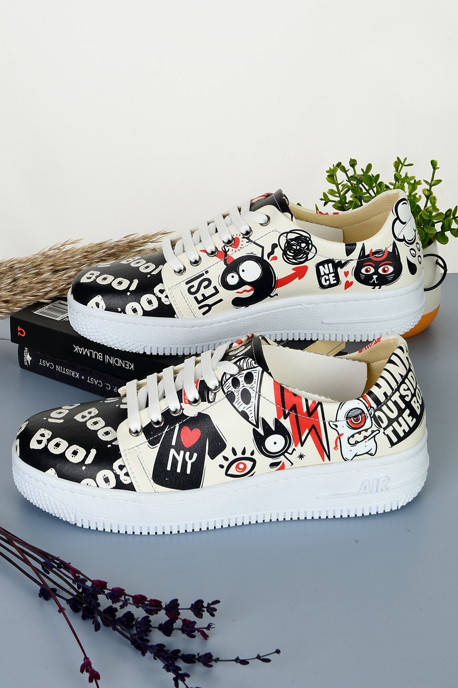 6049 Boo Yazılı Sneakers