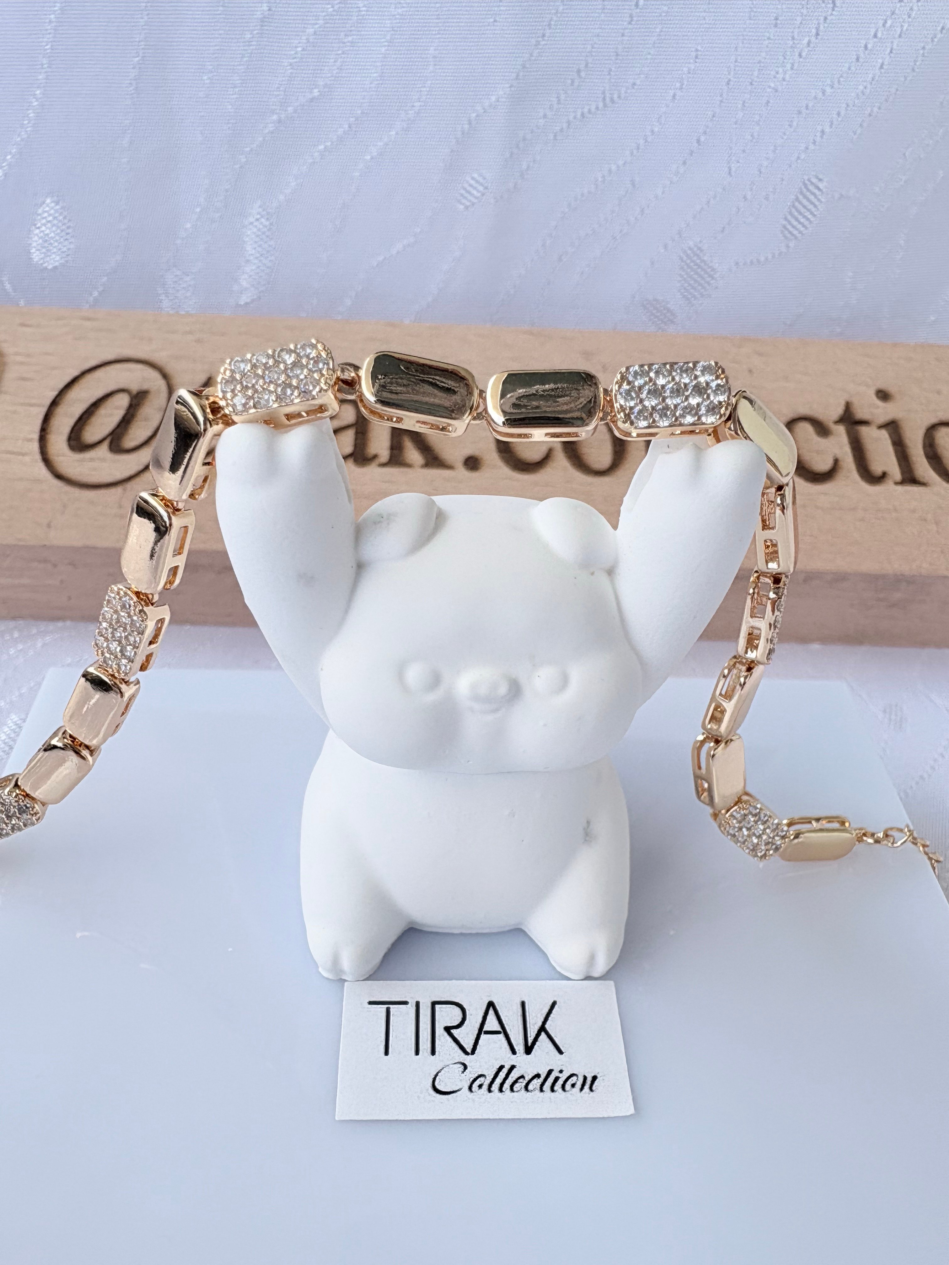 ZİRKON TAŞ DETAYLI 18 K YASSI BİLEKLİK 