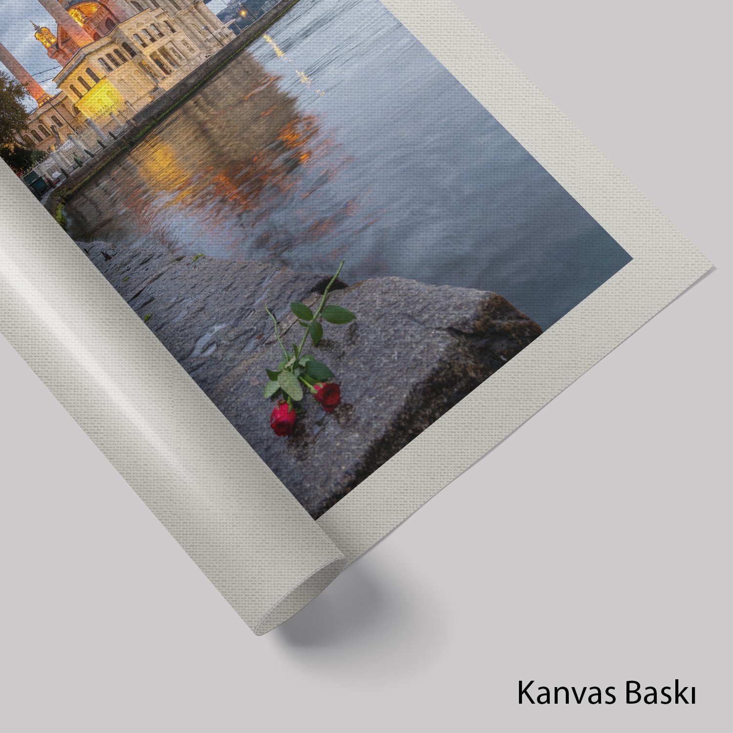 Ortaköy Camii