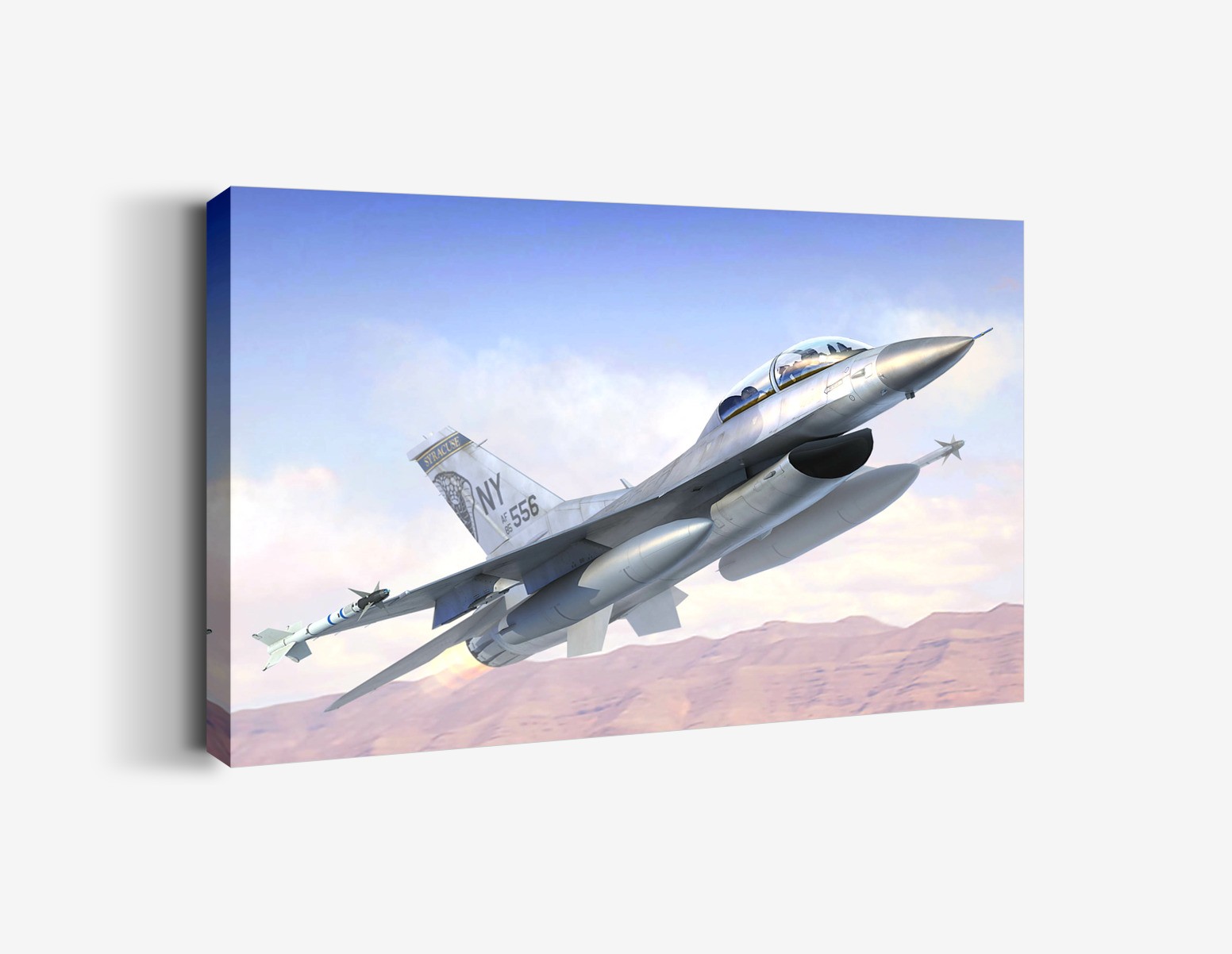 Uçan Askeri F-16