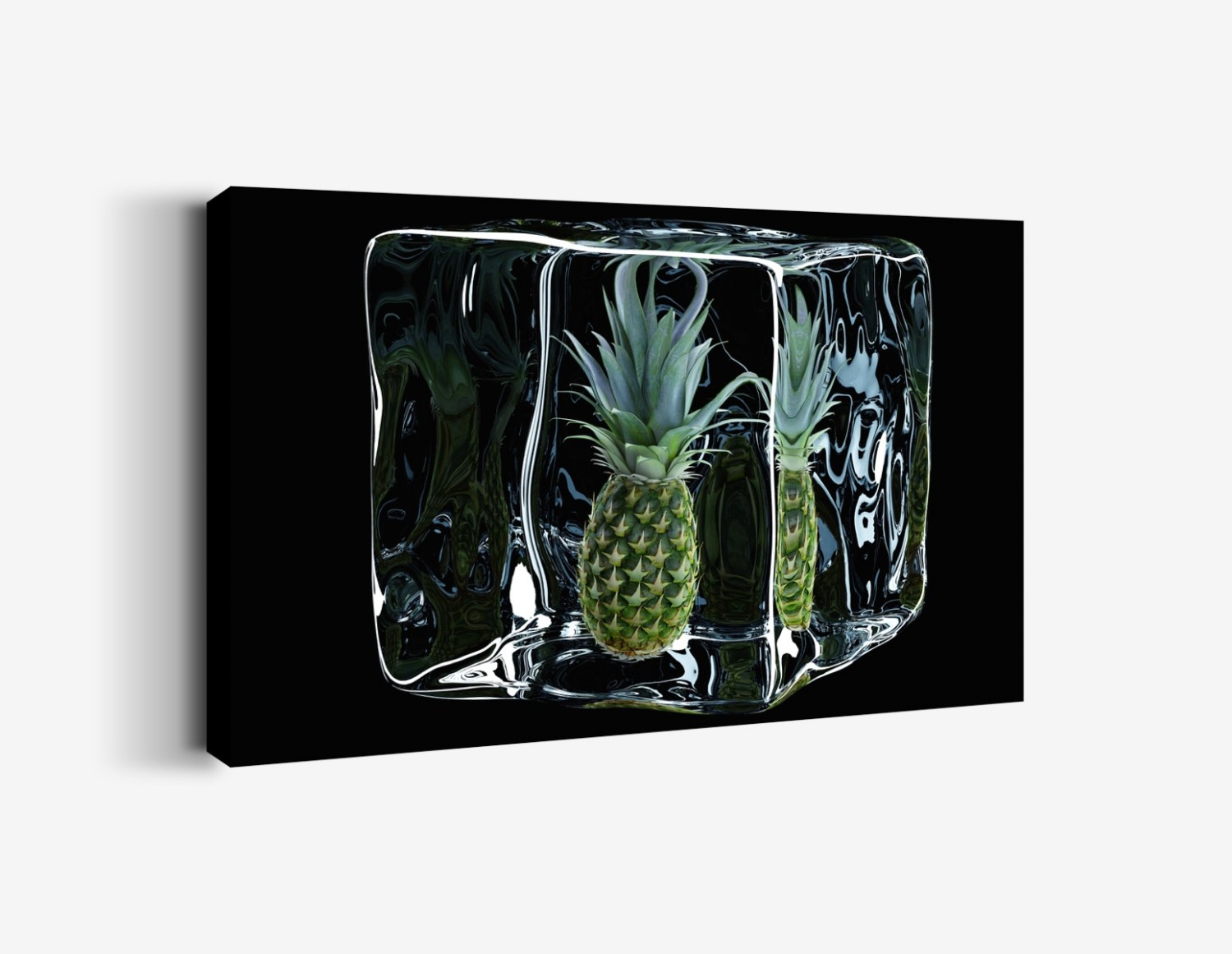 Buz Küpü İçinde Ananas