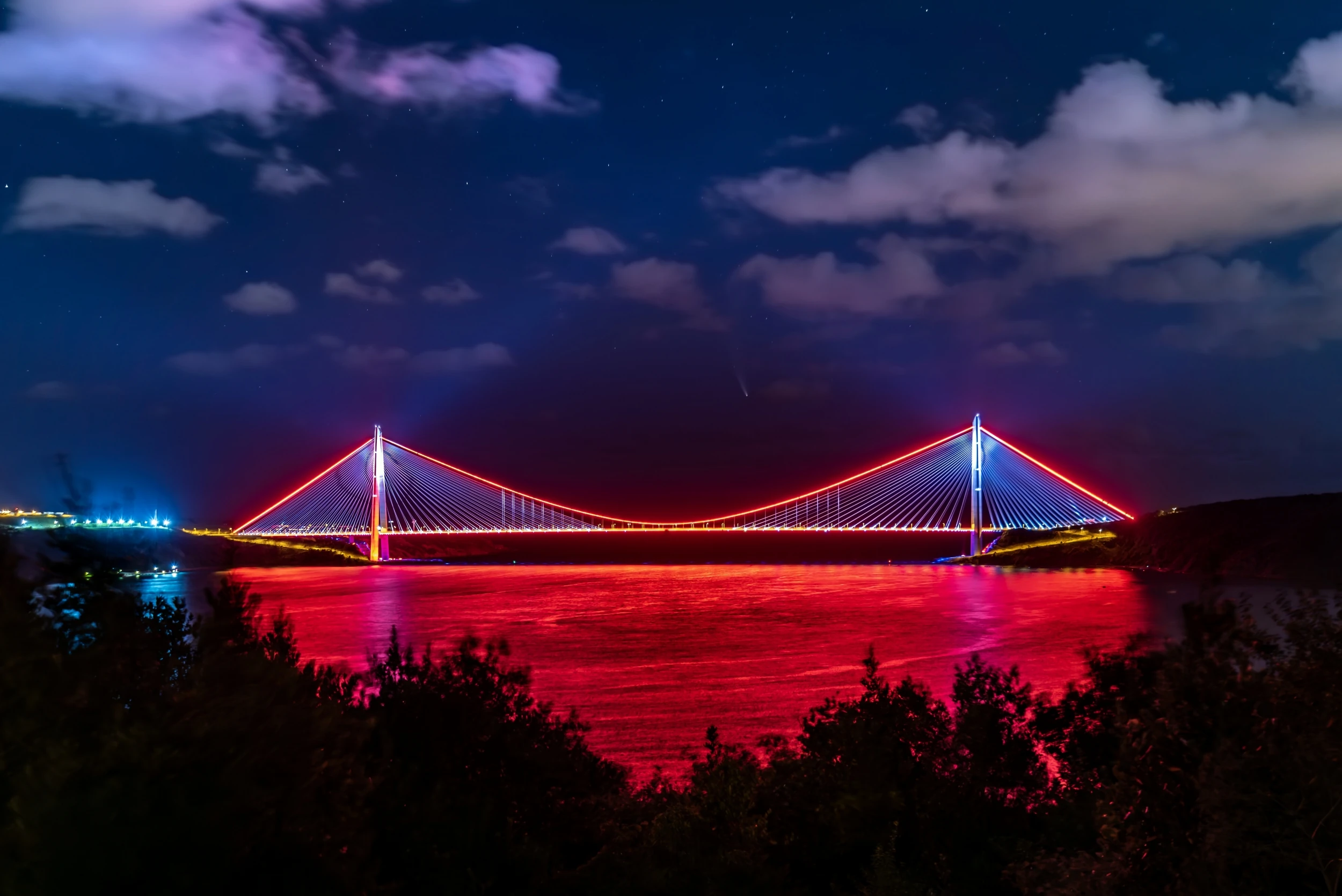 Neowise Kuyruklu Yıldızı ve Yavuz Sultan Selim Köprüsü