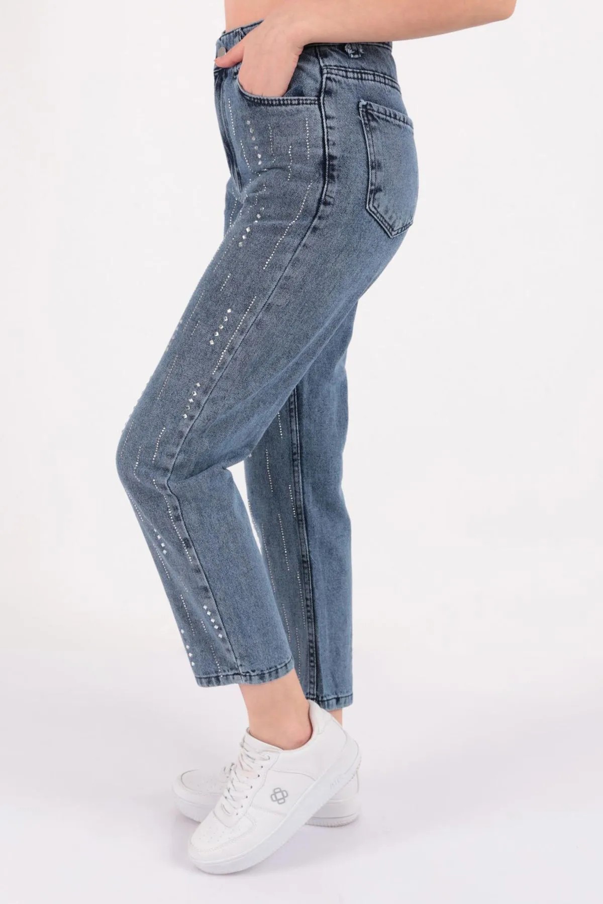 Taşlı Kemerli Kot Pantolon 