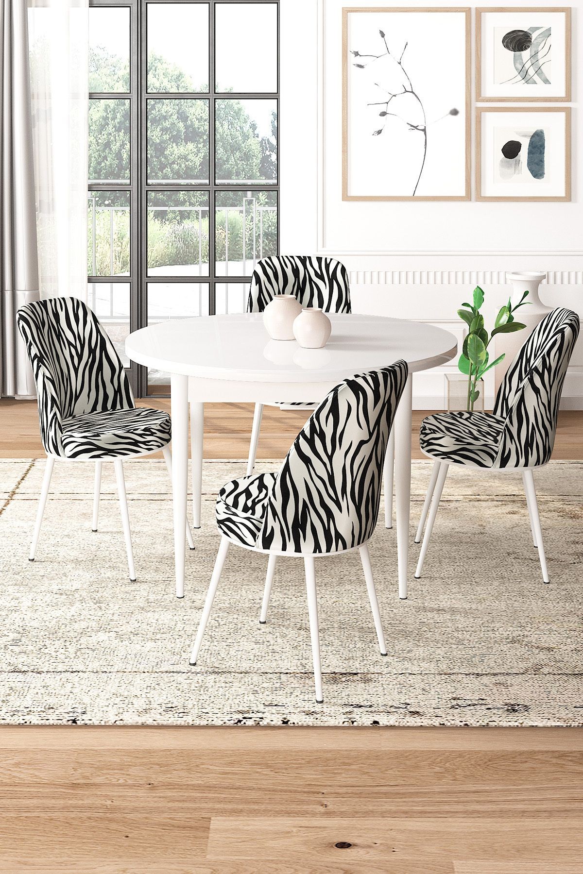 masa beyaz sandalyeler zebra desen